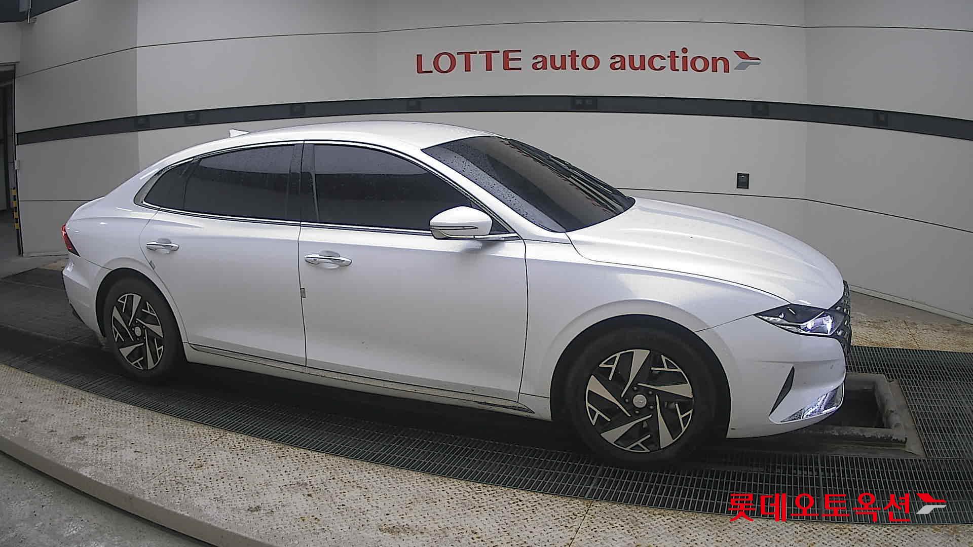 Hyundai Grandeur Hybrid id 3809893 из Кореи 17