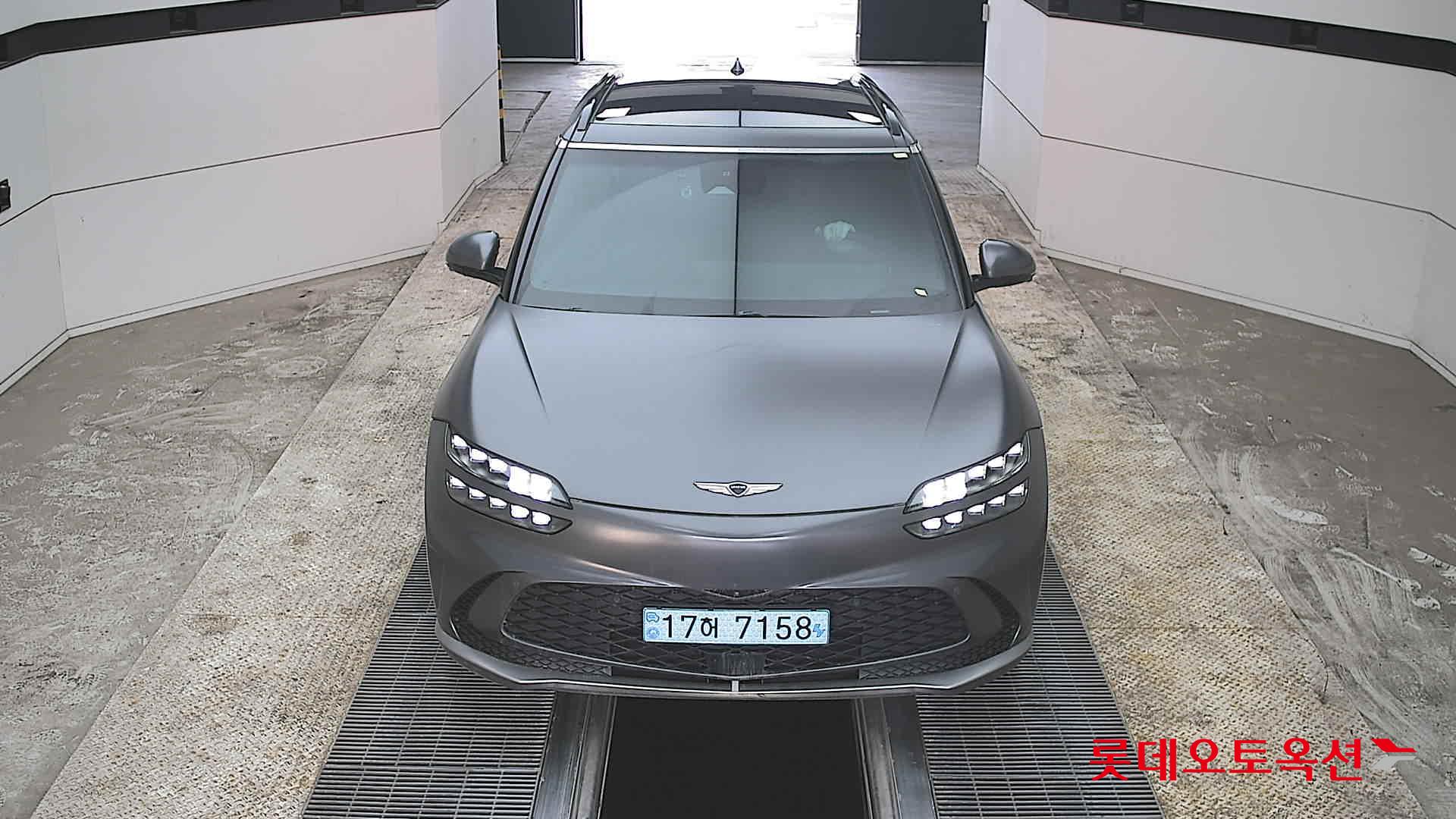 جينسس جي في 60