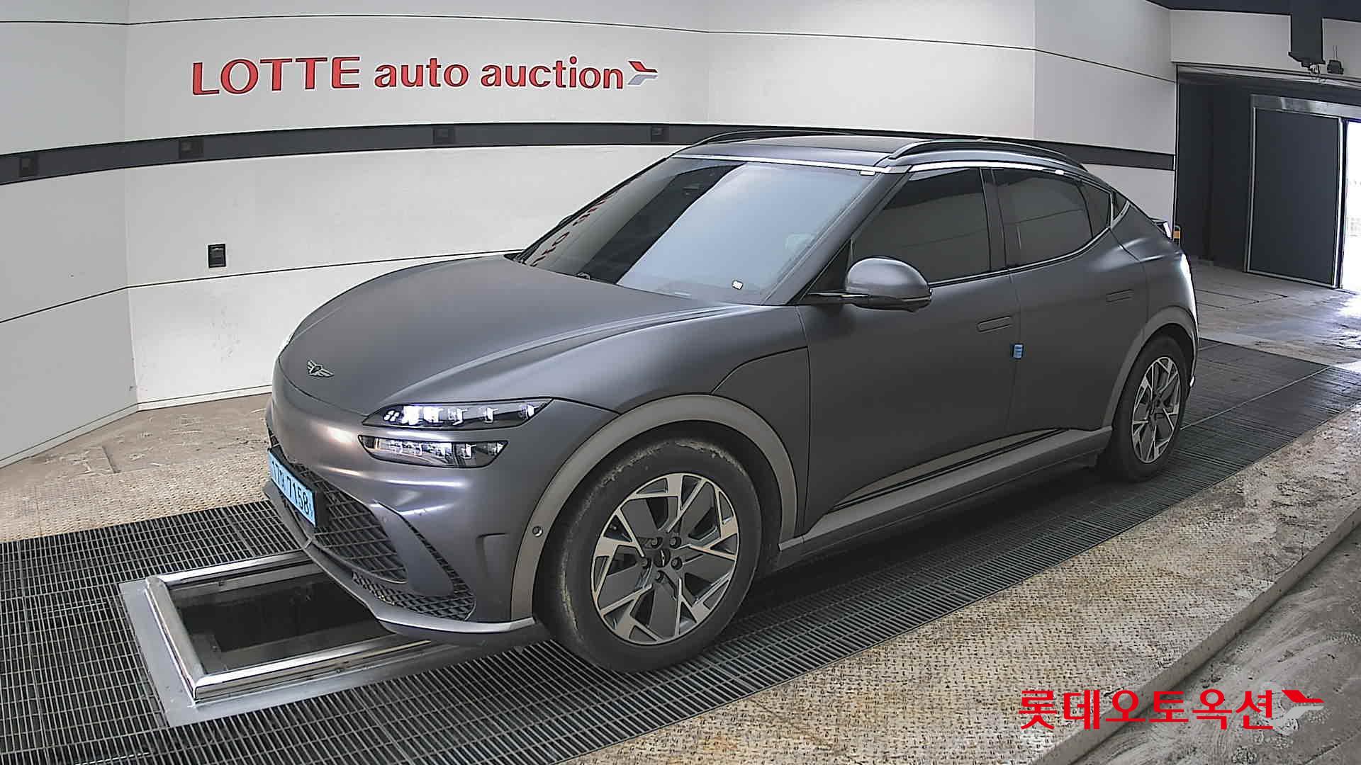 جينسس جي في 60