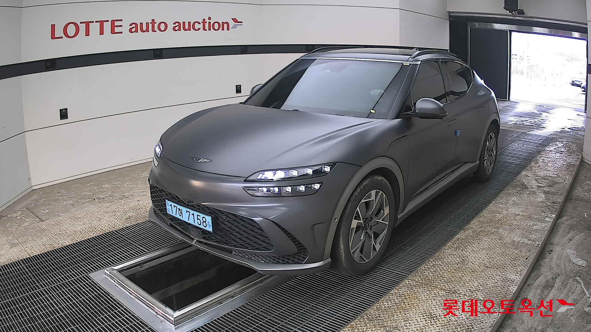 جينسس جي في 60