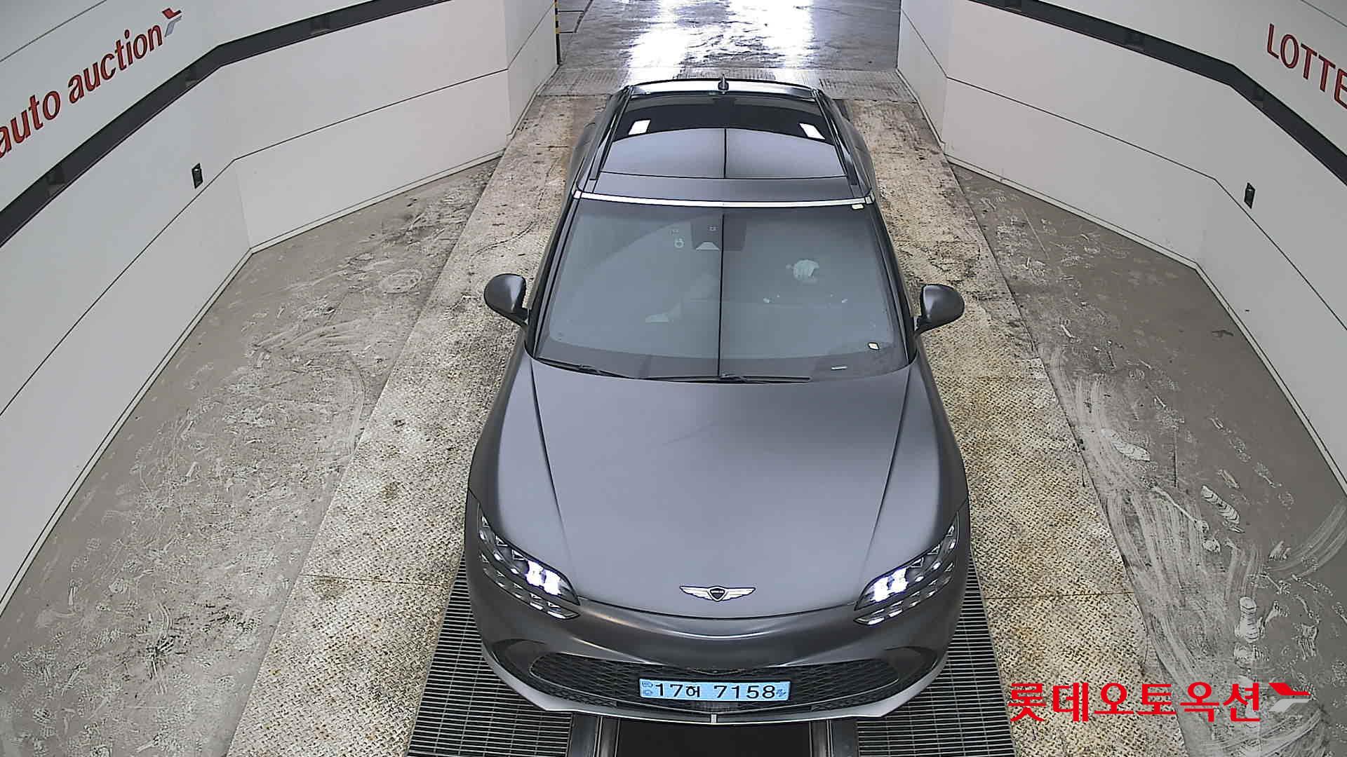 جينسس جي في 60