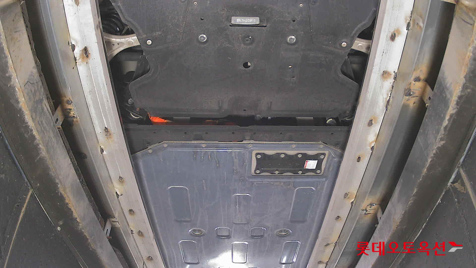 جينسس جي في 60