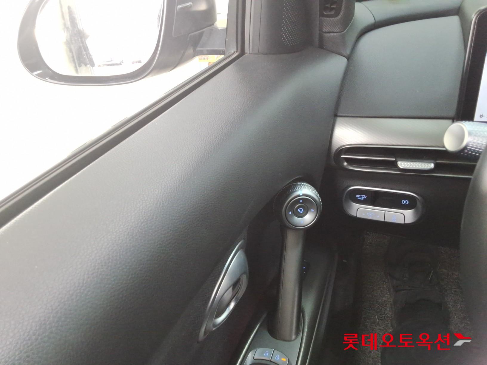 جينسس جي في 60