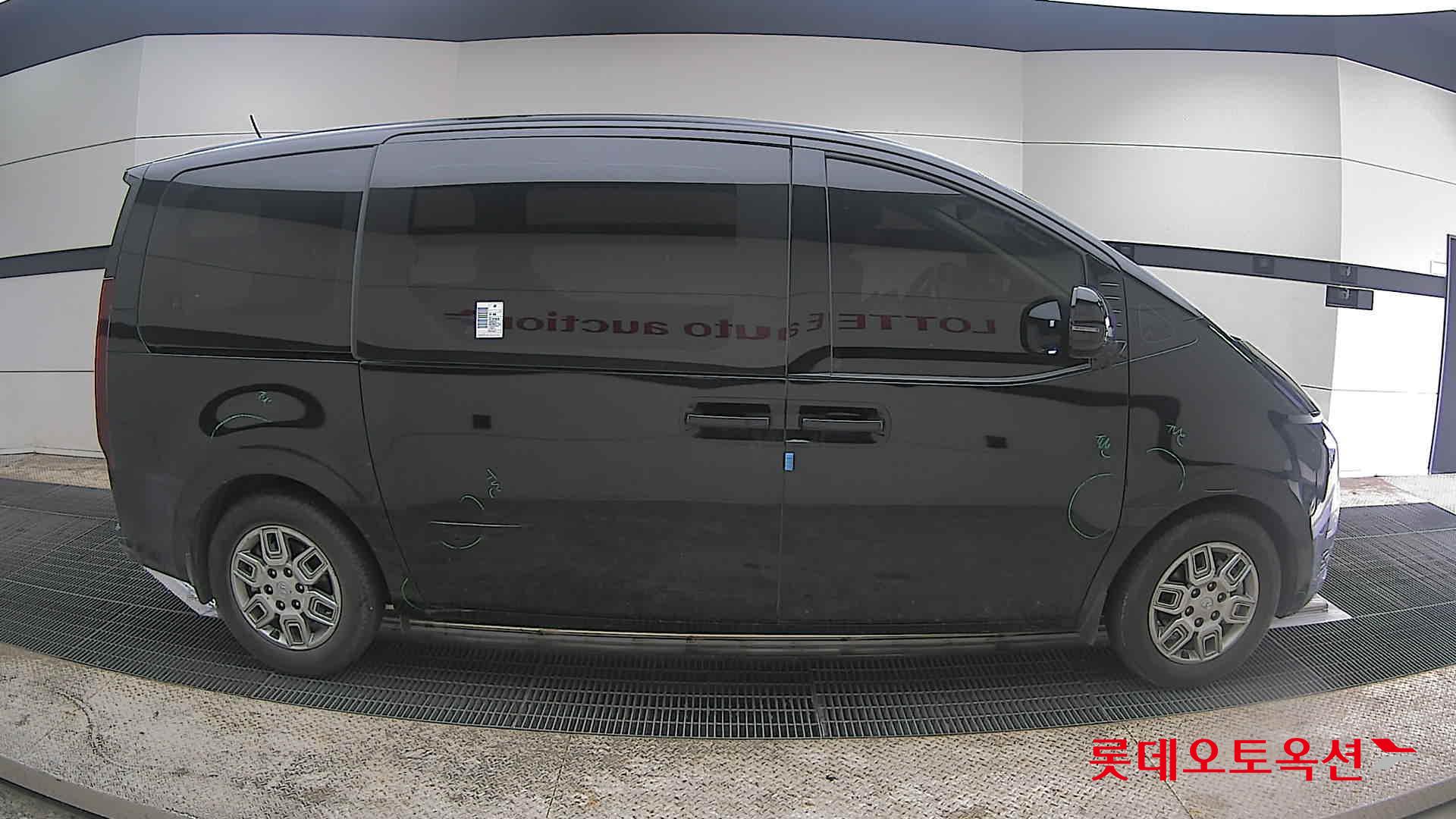 هيونداي ستاريا