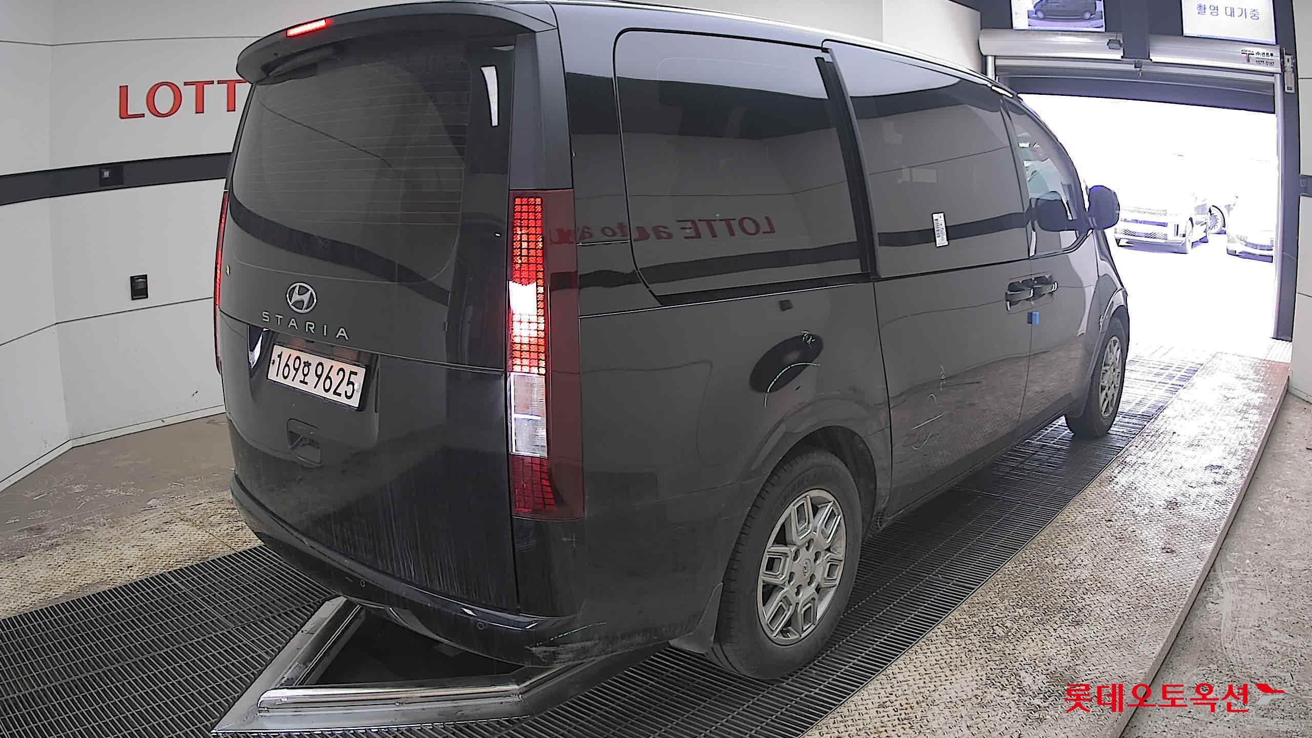 هيونداي ستاريا