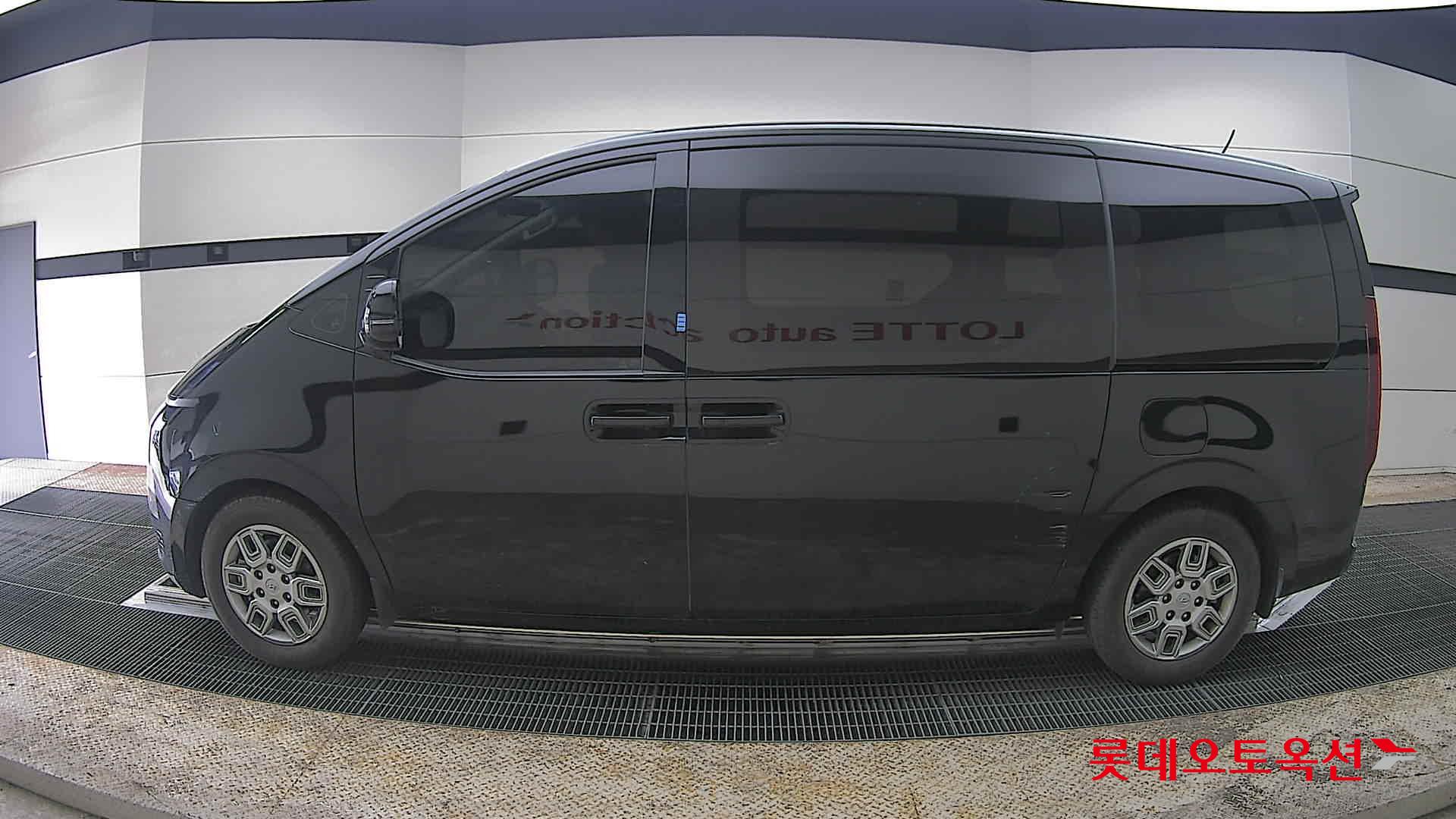 هيونداي ستاريا