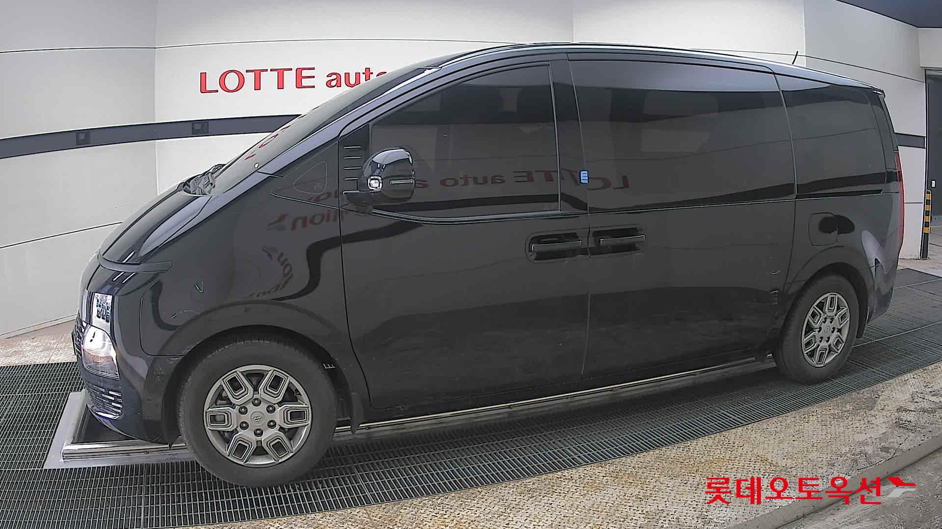 هيونداي ستاريا