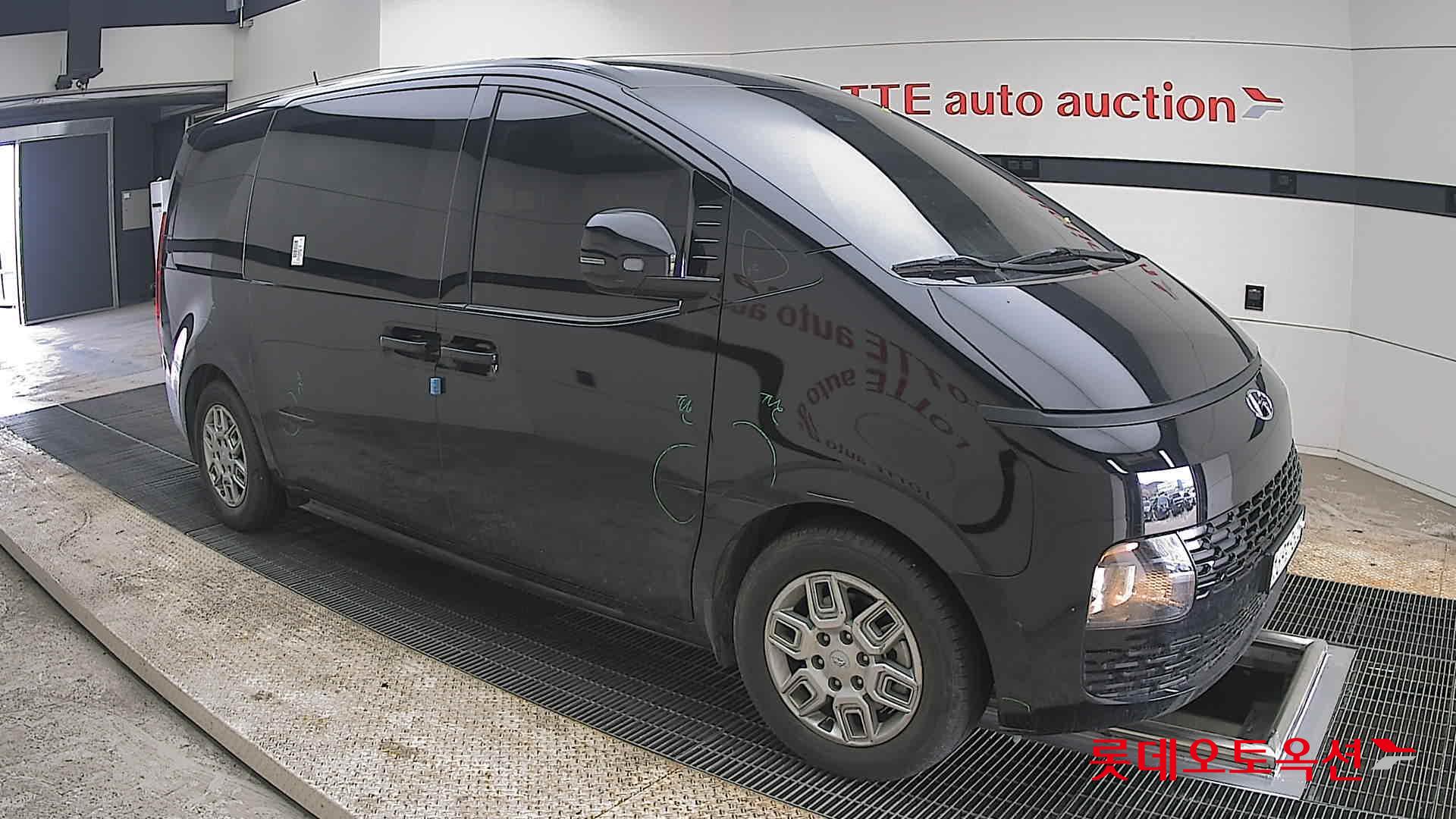 هيونداي ستاريا