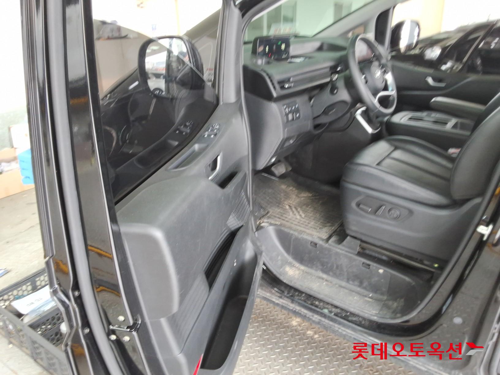 هيونداي ستاريا