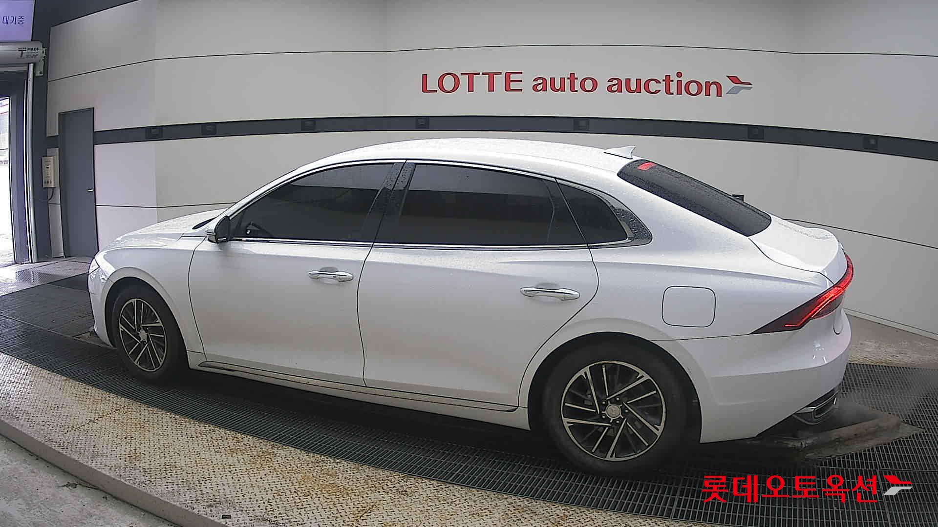 Hyundai Grandeur id 3809882 из Кореи 11