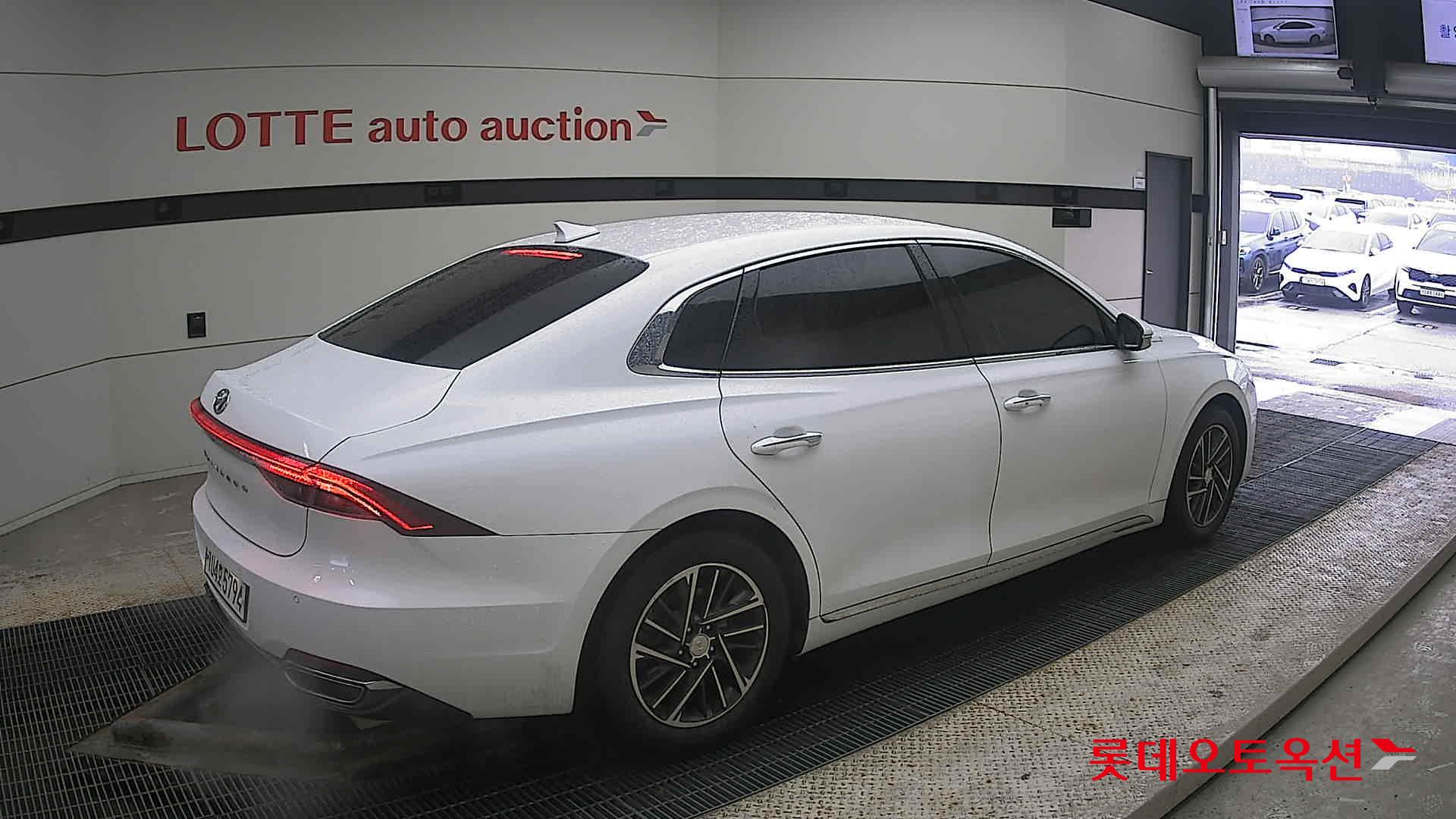 Hyundai Grandeur id 3809882 из Кореи 19