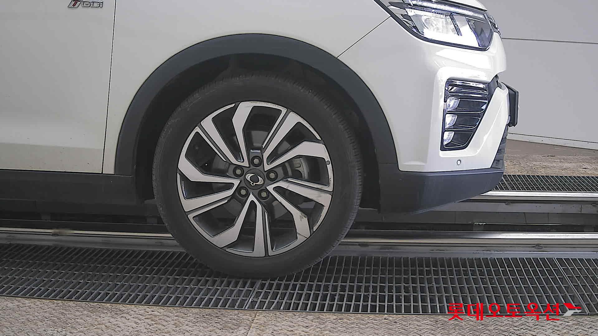 سانغ يونغ تيفولي