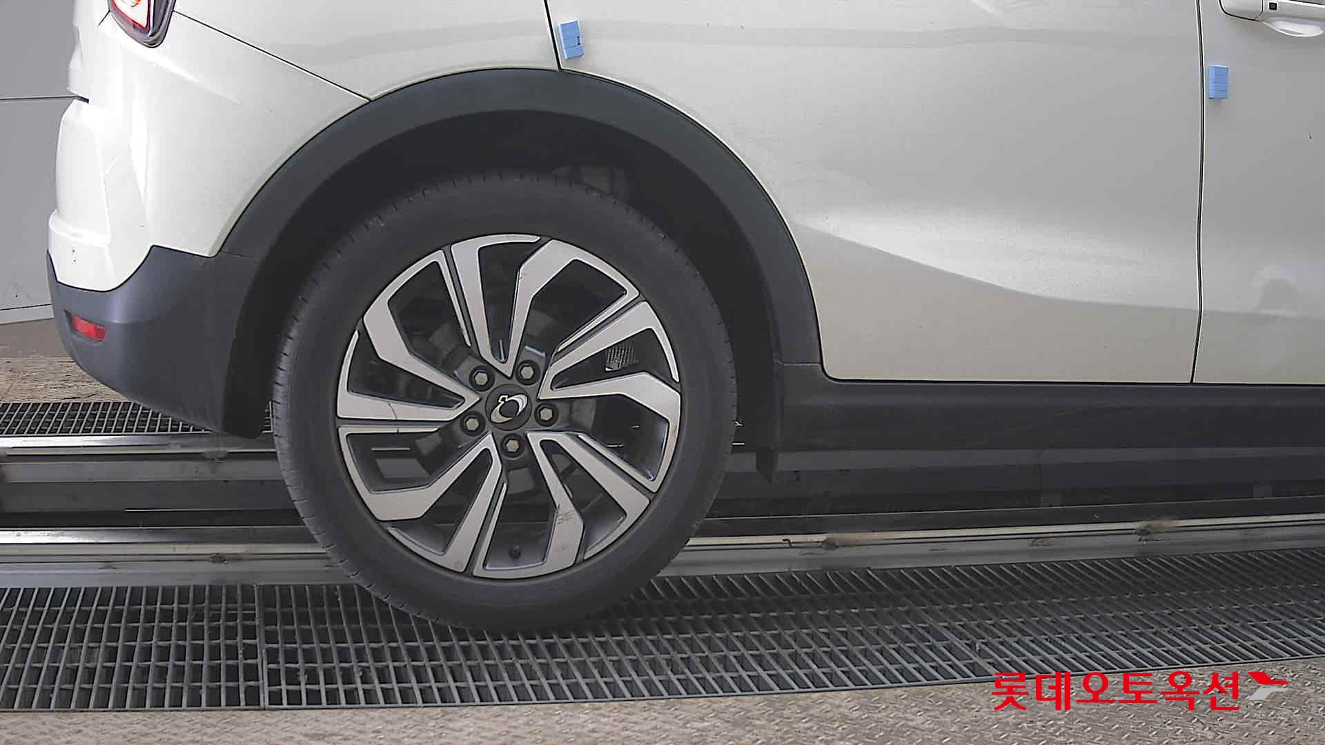 سانغ يونغ تيفولي