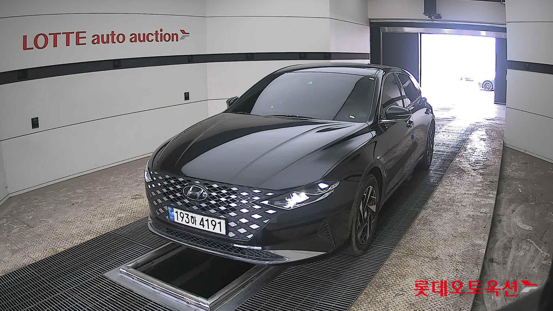 هيونداي أزيرا