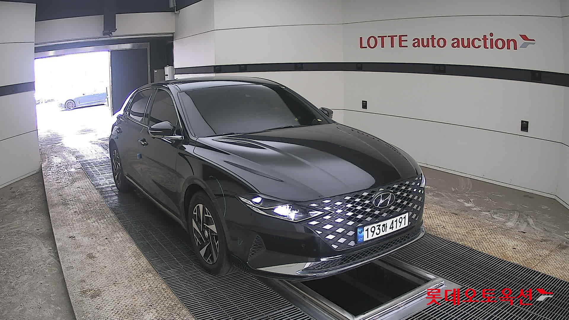 هيونداي أزيرا