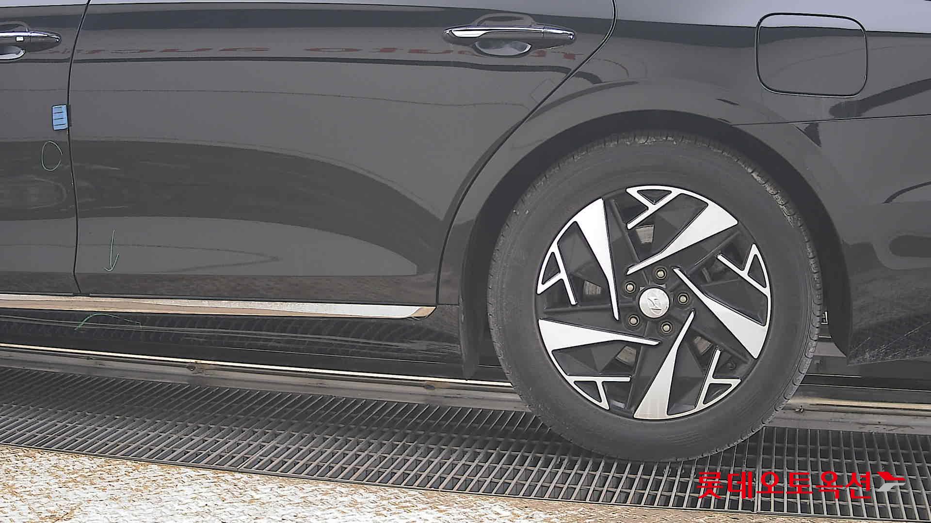 هيونداي أزيرا