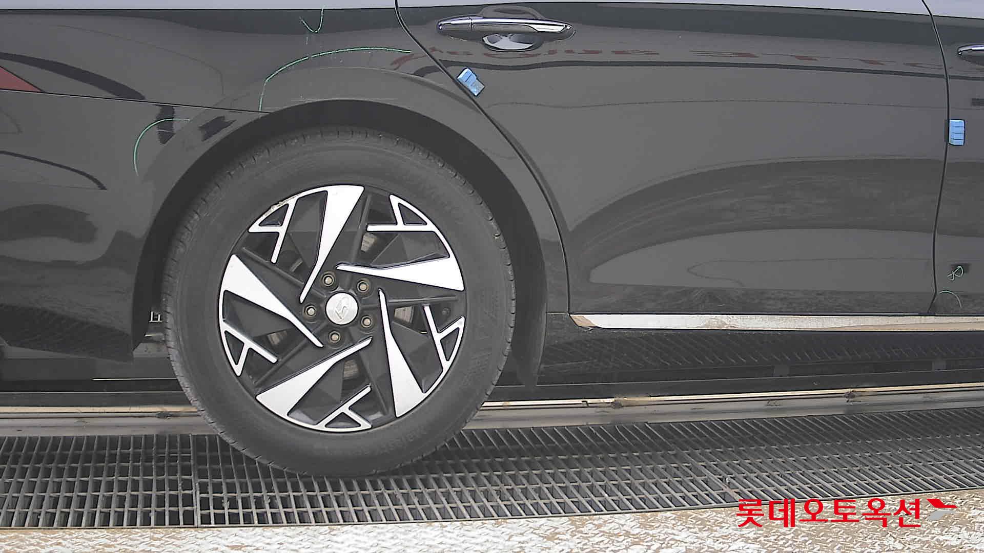 هيونداي أزيرا