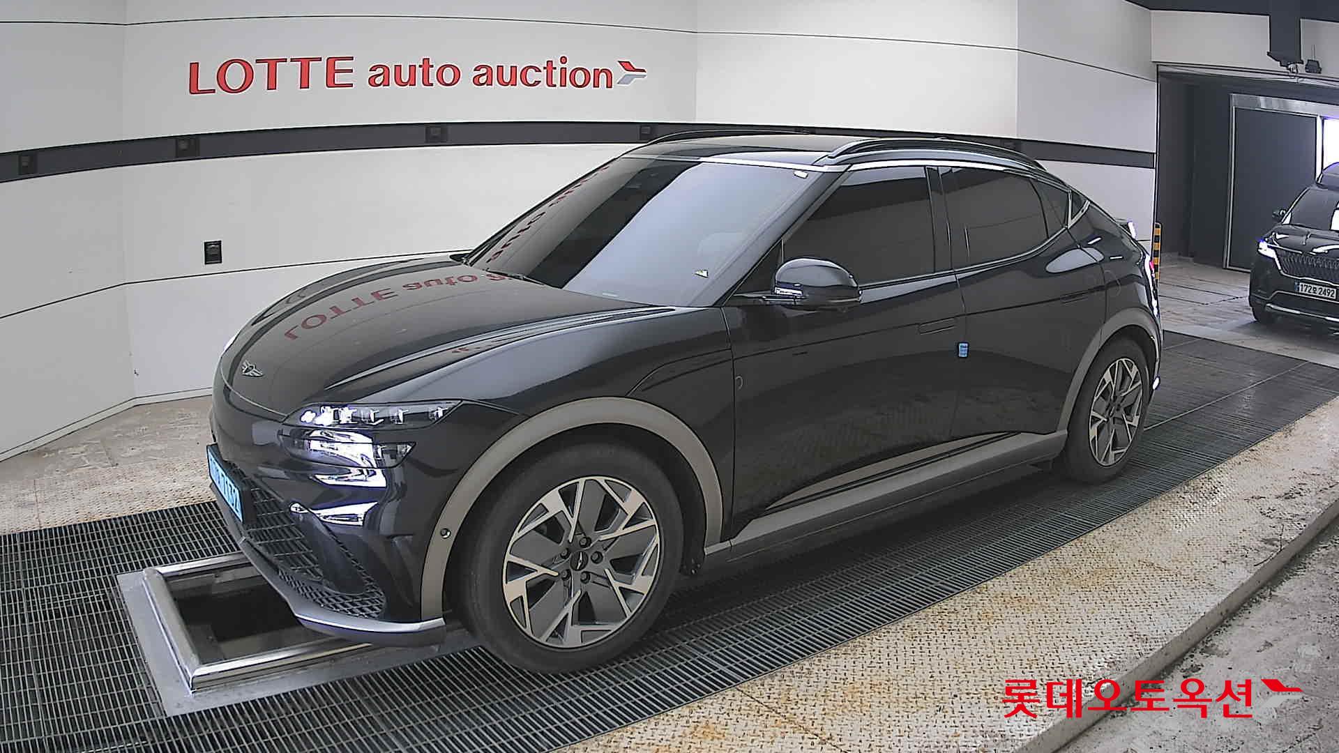 Genesis GV60 - 11