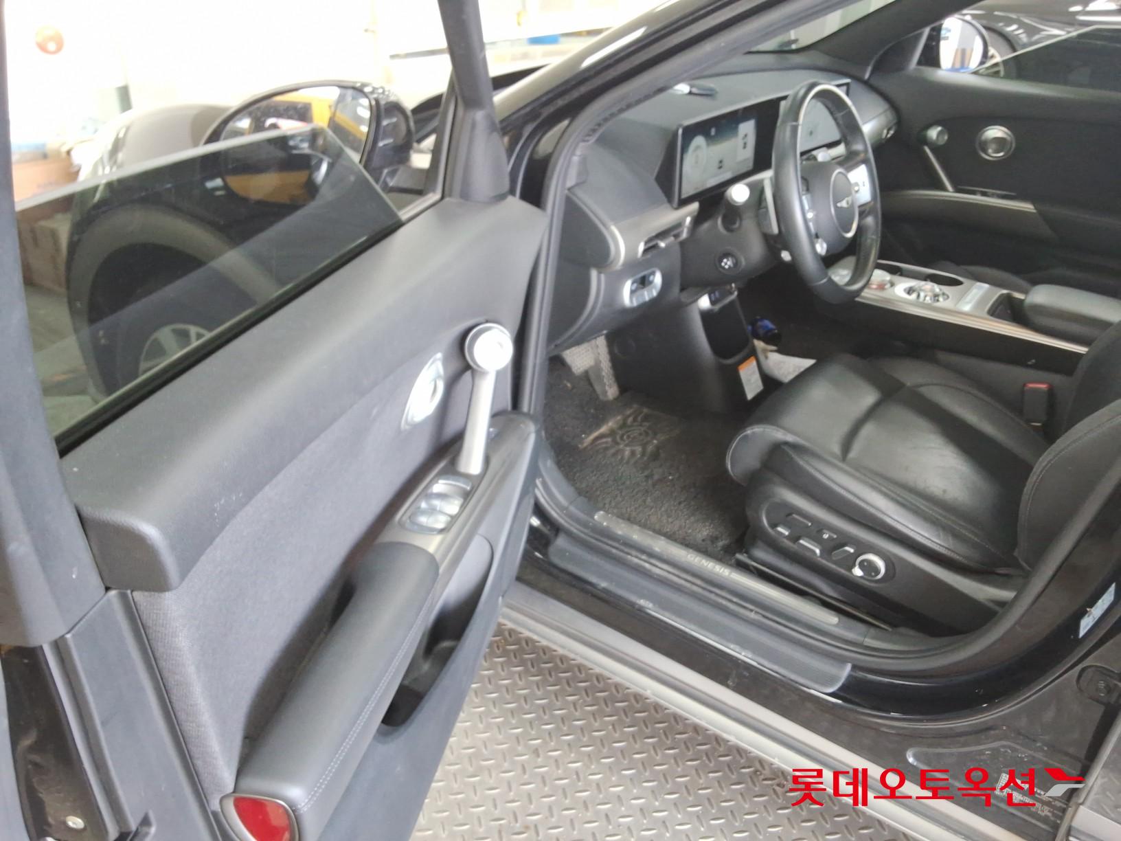 Genesis GV60 - 37