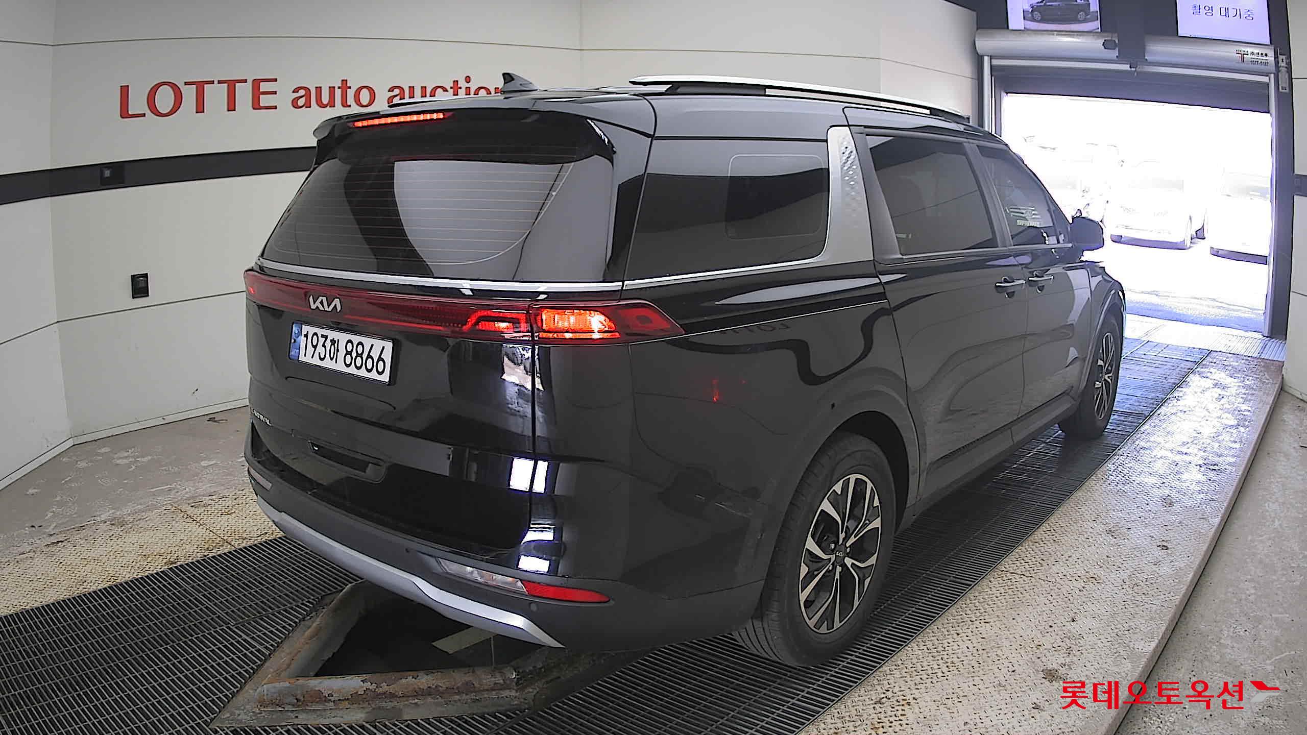 Kia Carnival 2022 Aurora Black Pearl из Кореи, фото 4