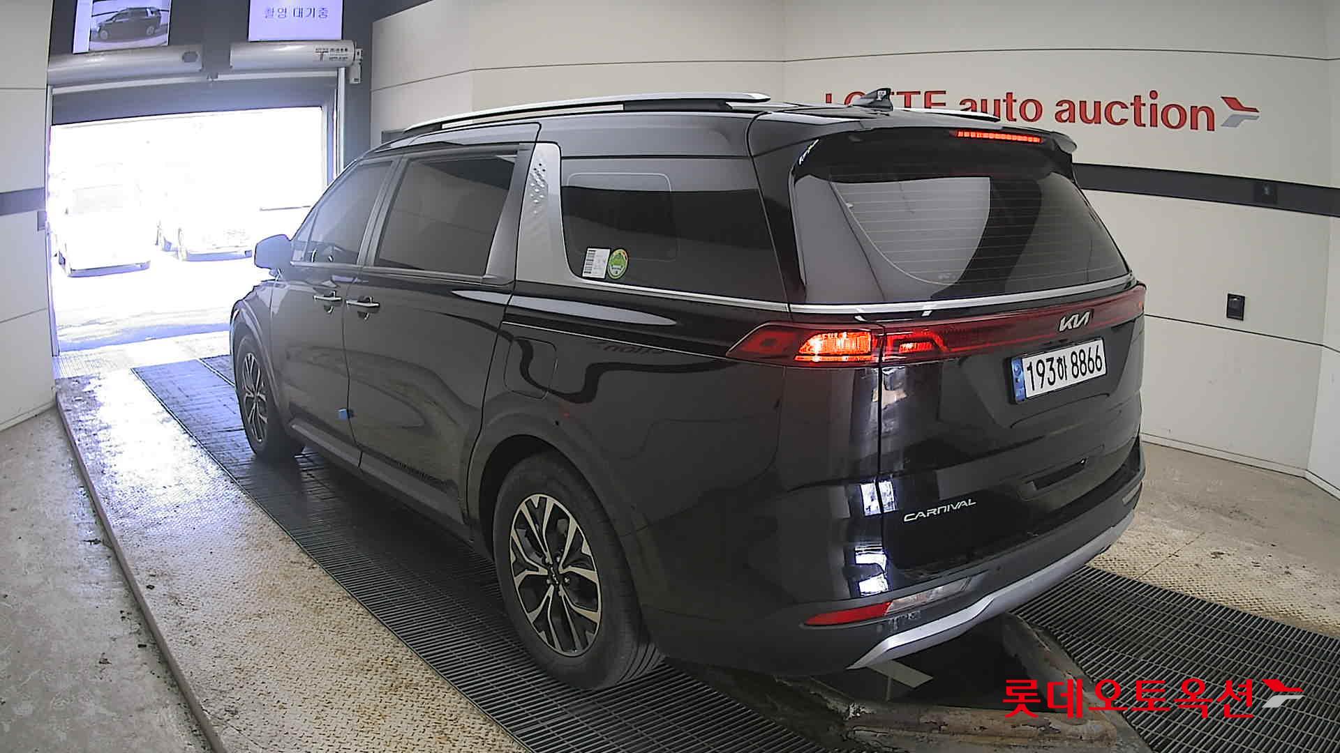 Kia Carnival 2022 Aurora Black Pearl из Кореи, фото 6