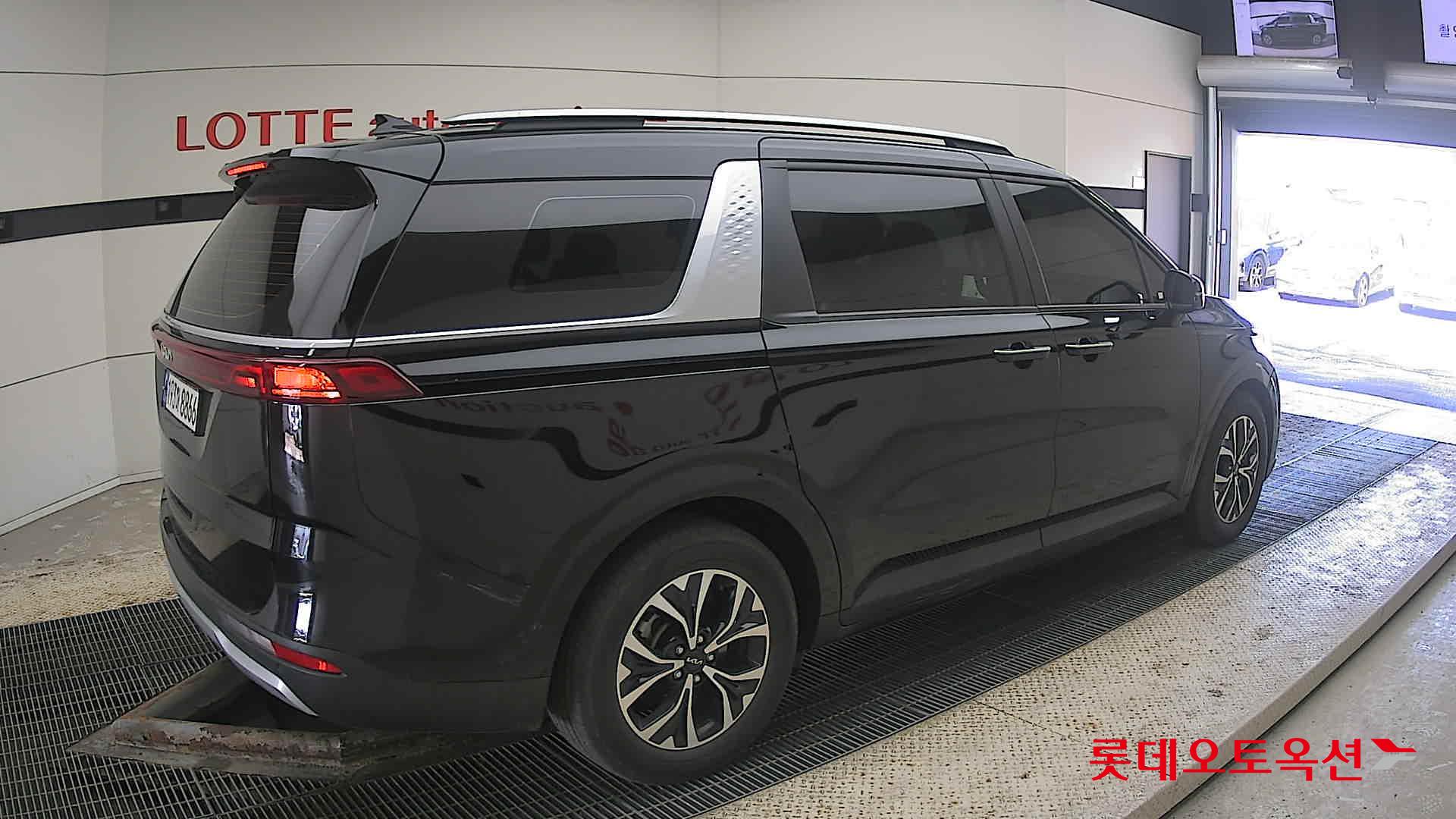 Kia Carnival id 3816397 из Кореи 19