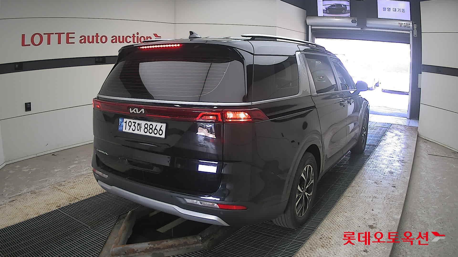 Kia Carnival id 3816397 из Кореи 20