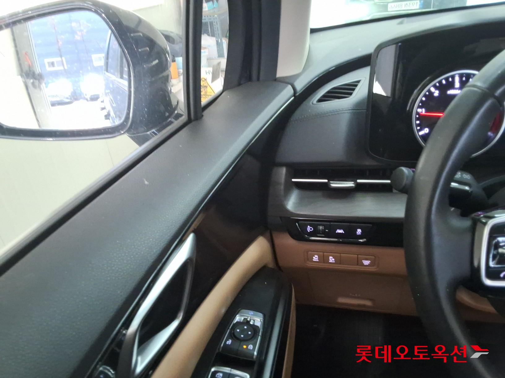 Kia Carnival id 3816397 из Кореи 28