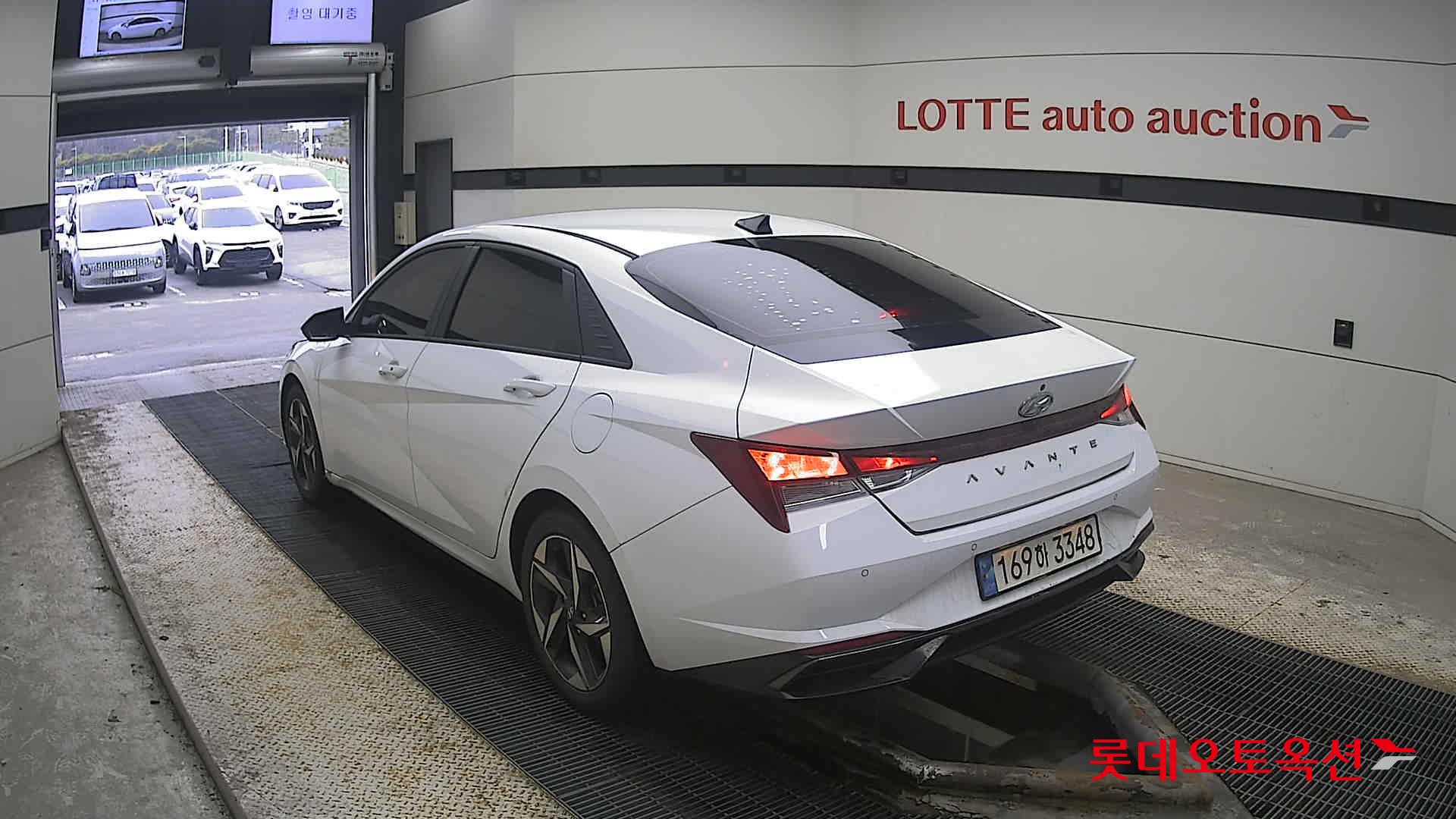 Hyundai Avante 2022 Polar White из Кореи, фото 6