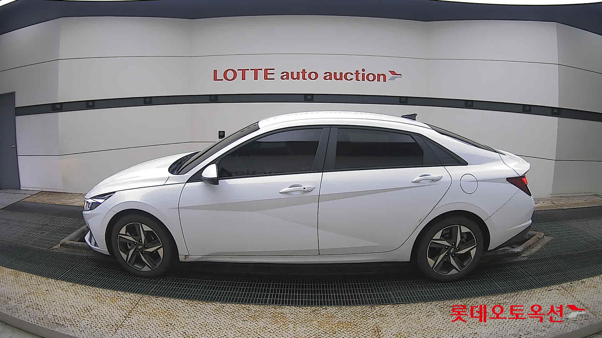 Hyundai Avante id 3809870 из Кореи 7