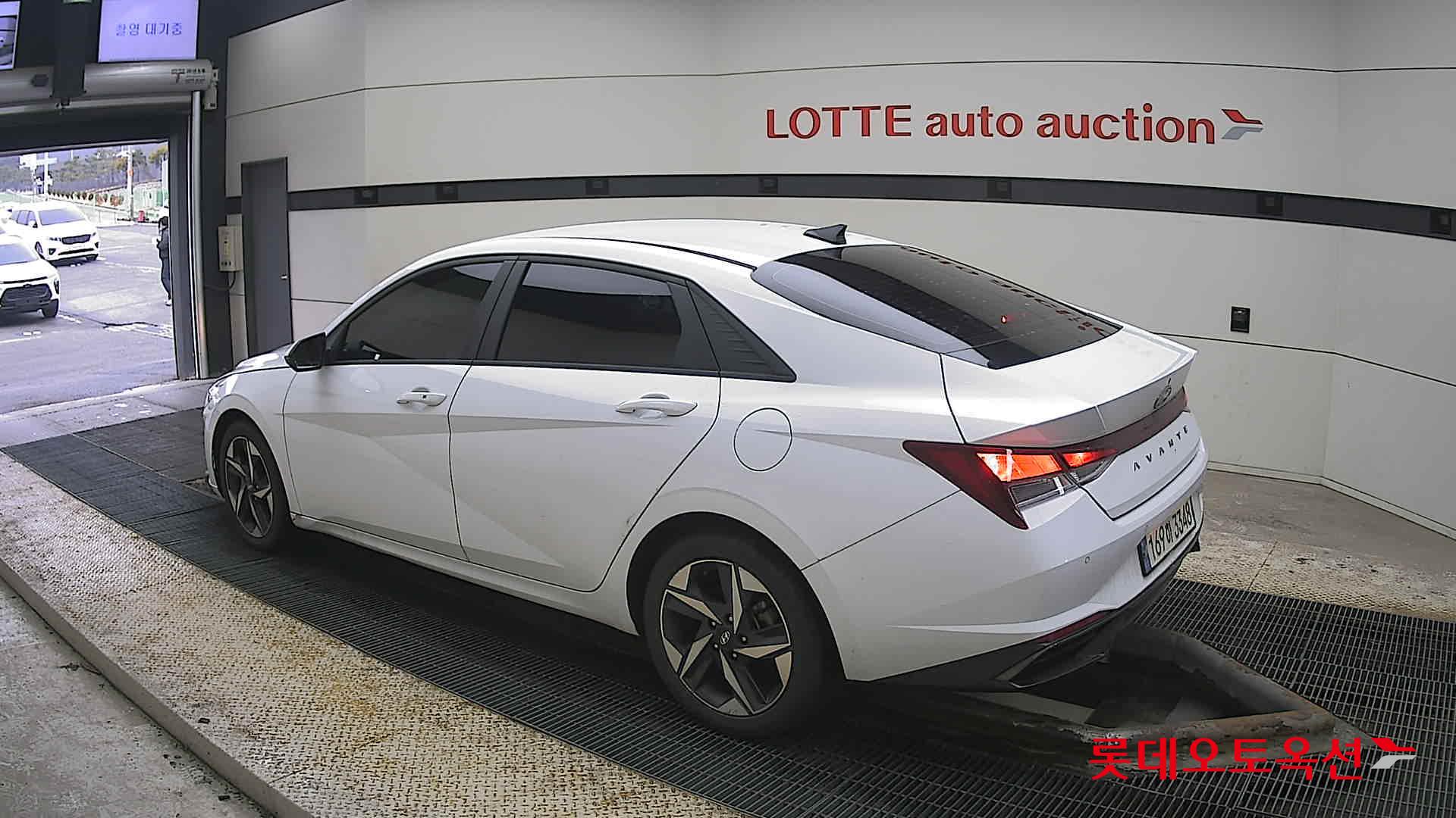 Hyundai Avante id 3809870 из Кореи 10