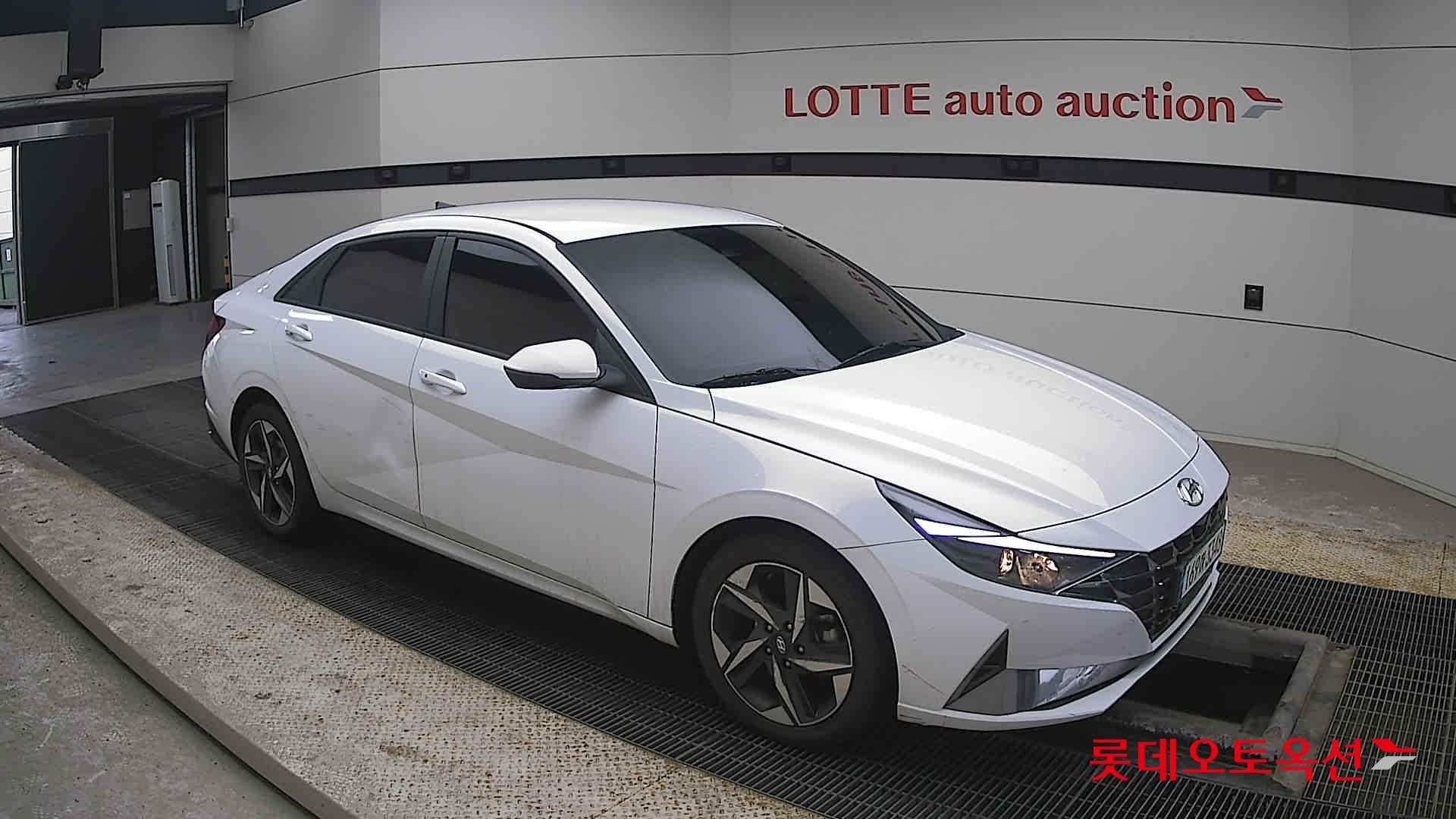 Hyundai Avante id 3809870 из Кореи 16