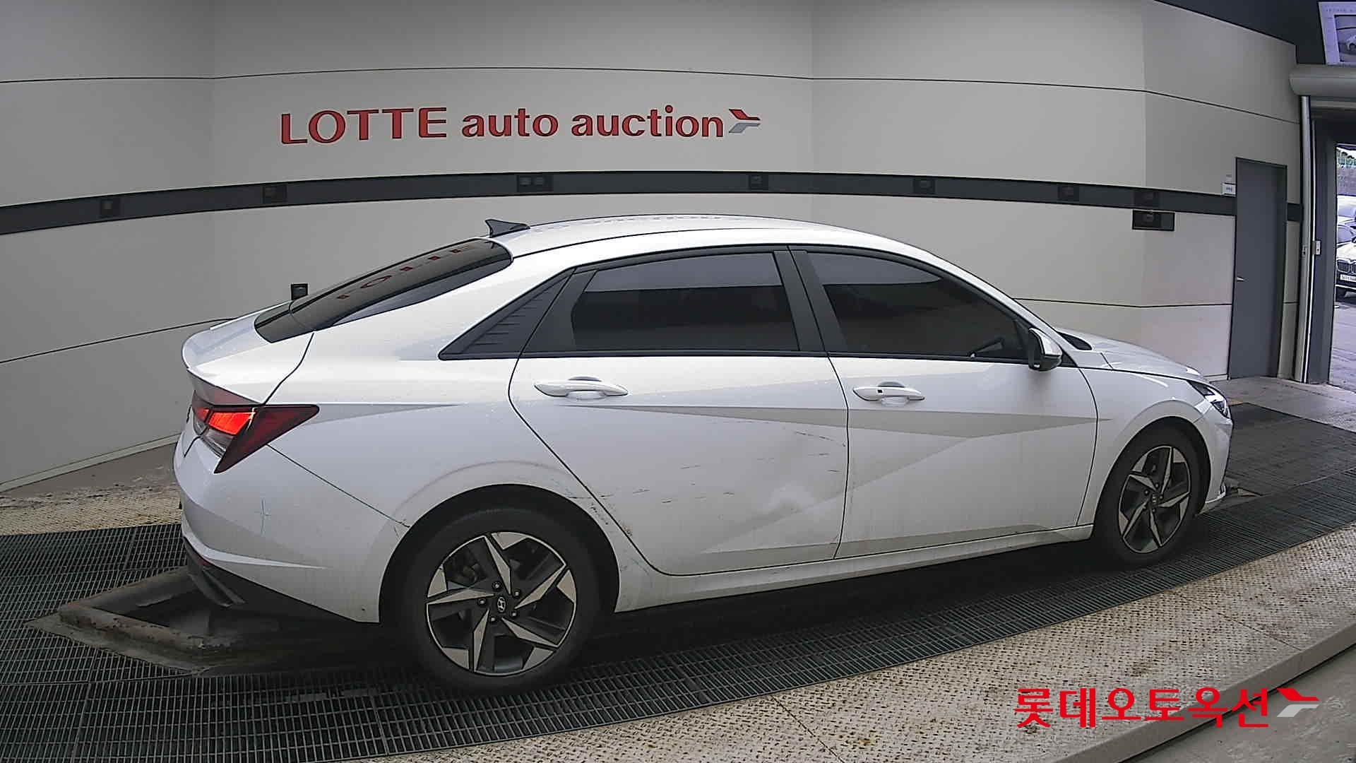 Hyundai Avante id 3809870 из Кореи 18