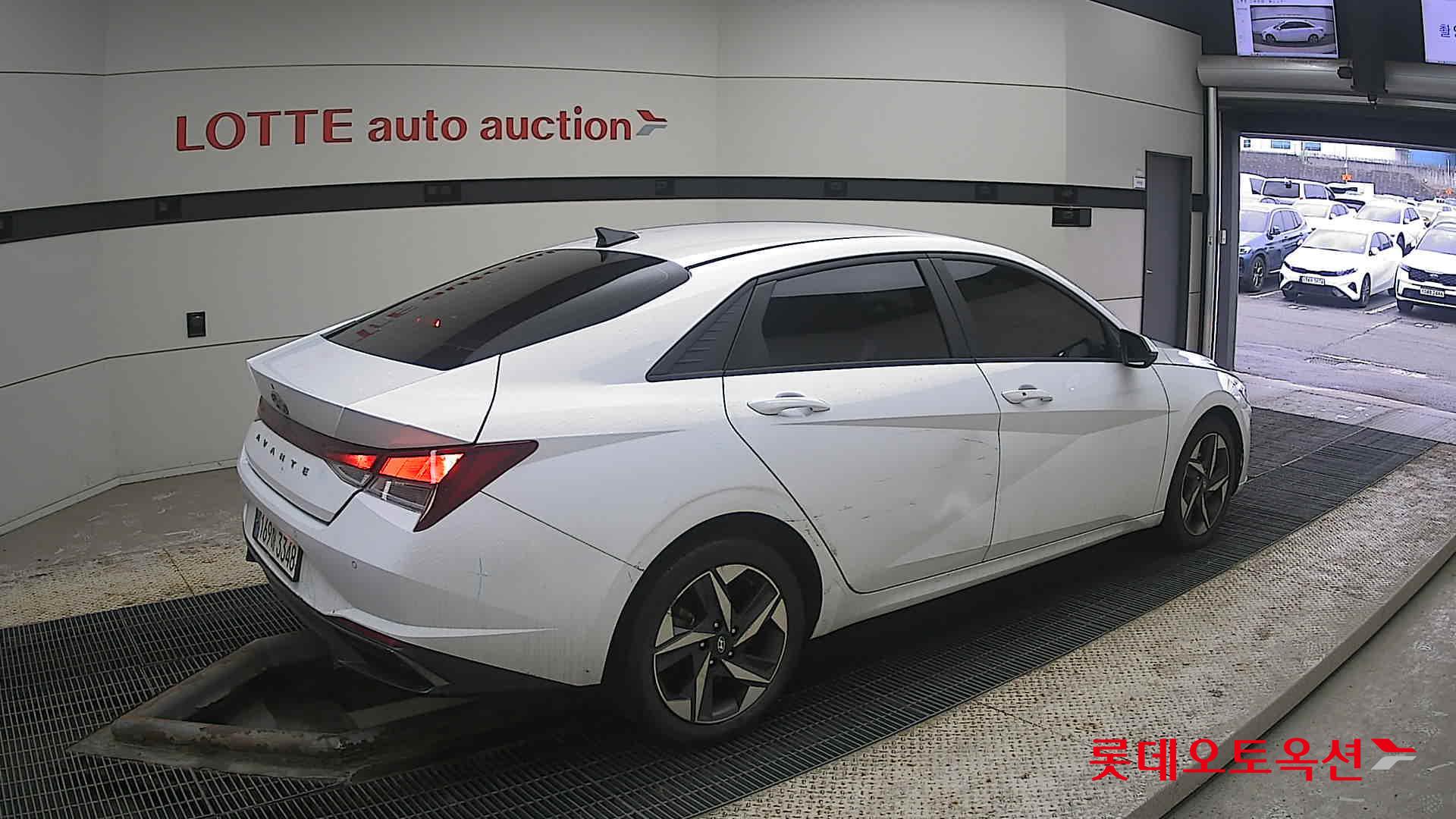 Hyundai Avante id 3809870 из Кореи 19