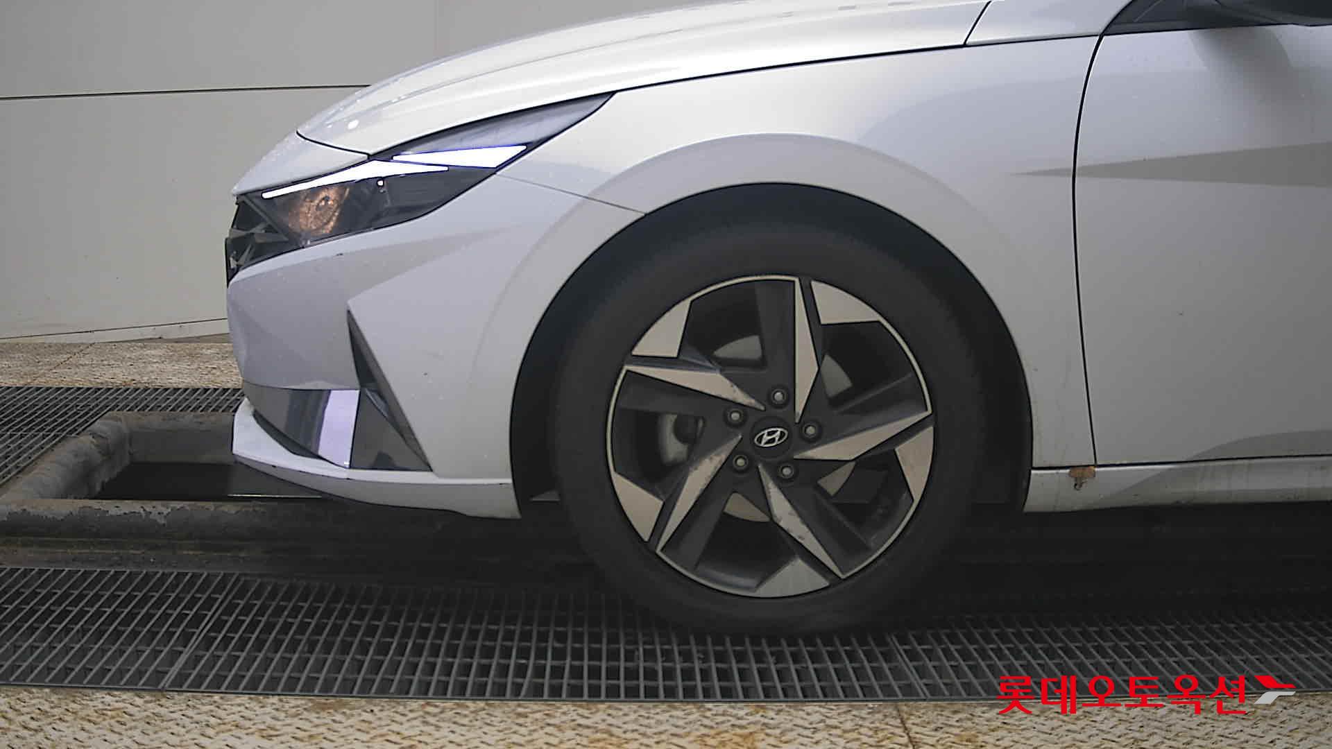 Hyundai Avante id 3809870 из Кореи 21