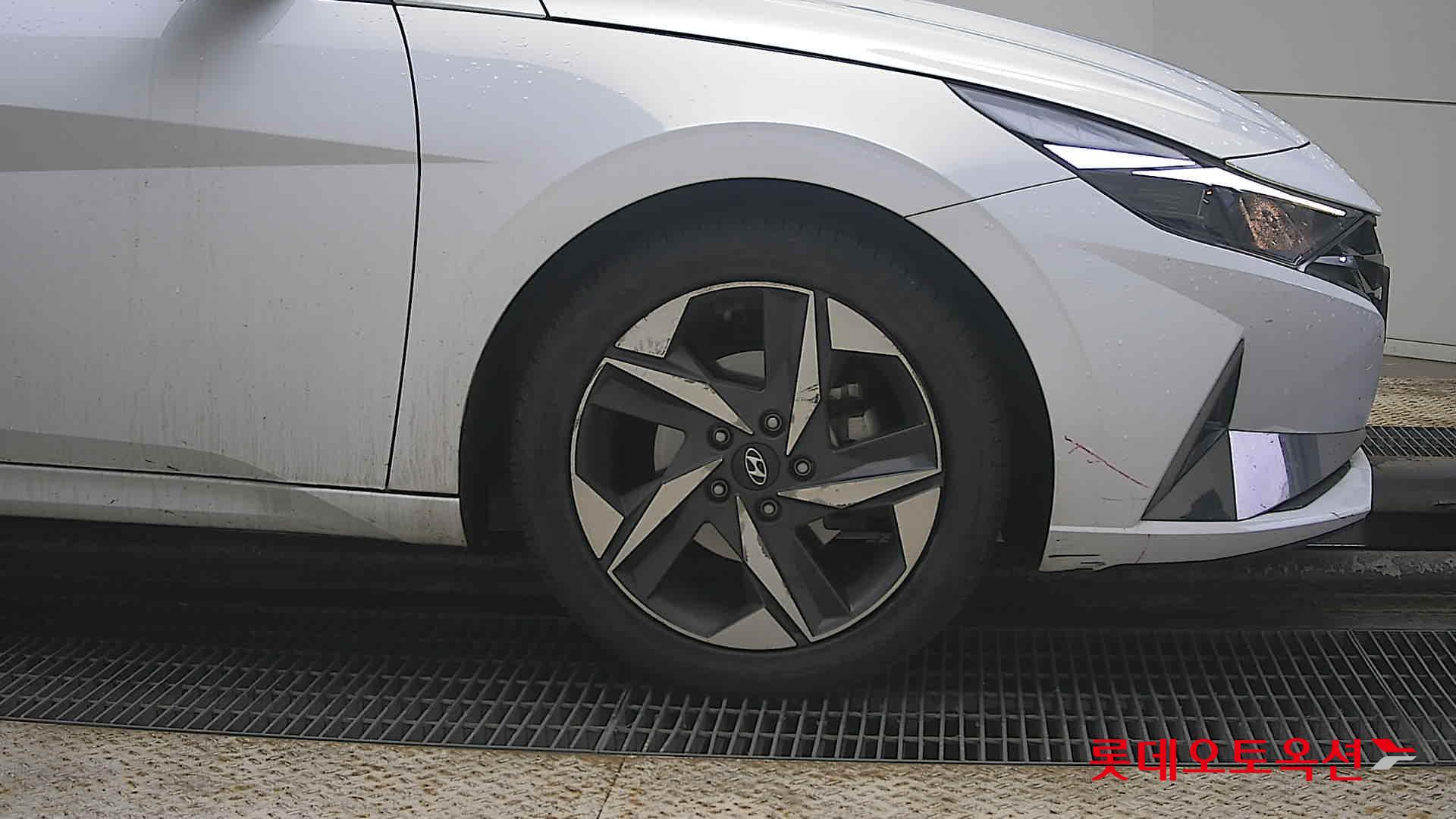 Hyundai Avante id 3809870 из Кореи 23