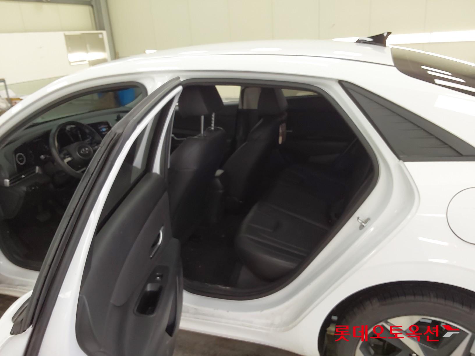 Hyundai Avante id 3809870 из Кореи 37