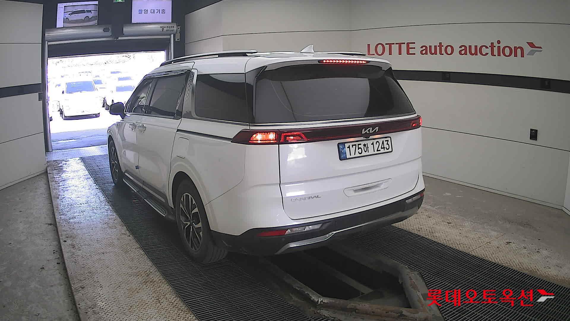 Kia Carnival id 3816394 из Кореи 9