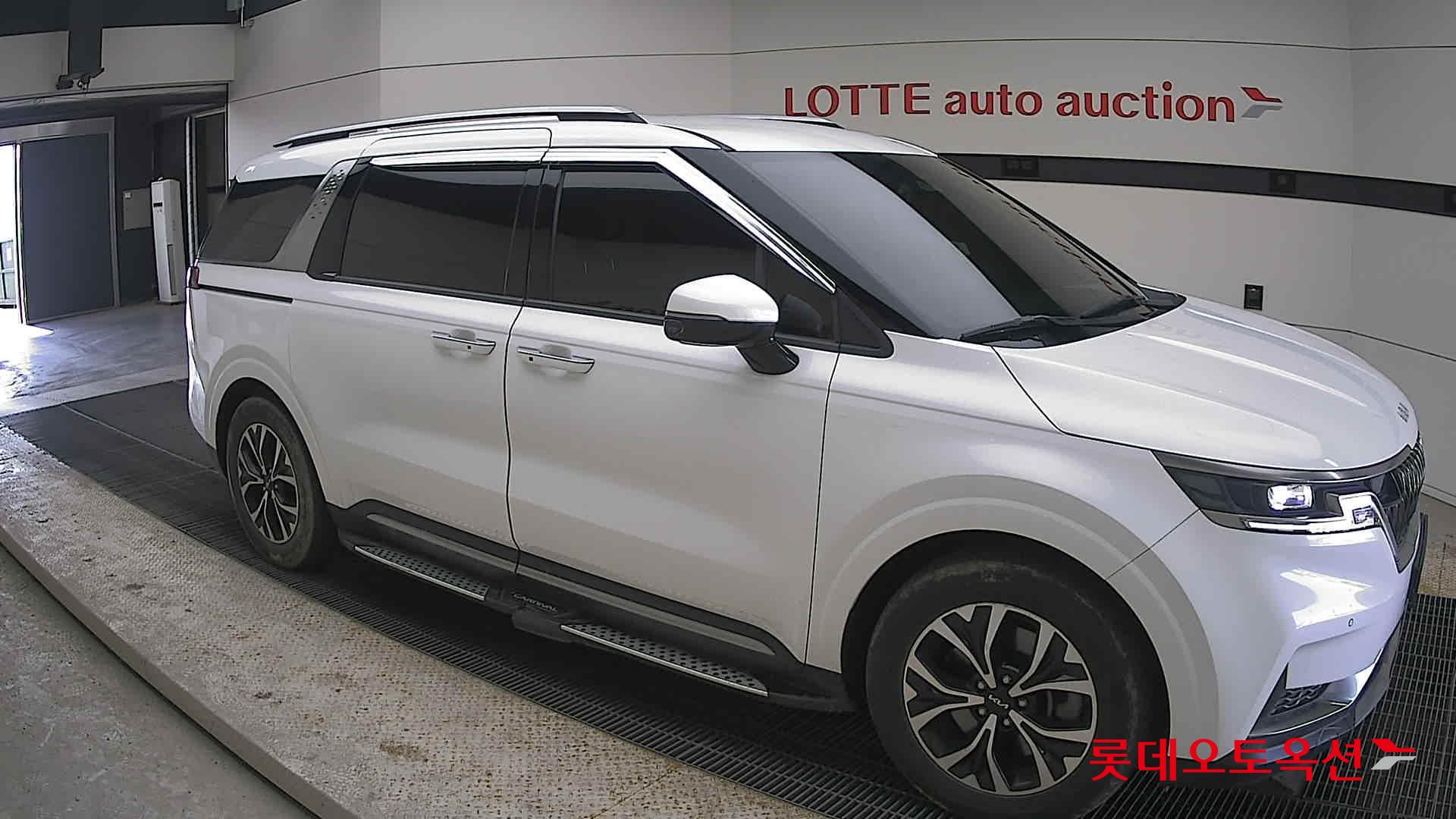 Kia Carnival id 3816394 из Кореи 16