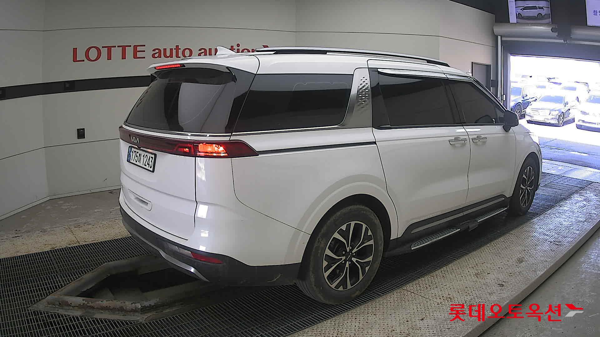 Kia Carnival id 3816394 из Кореи 19