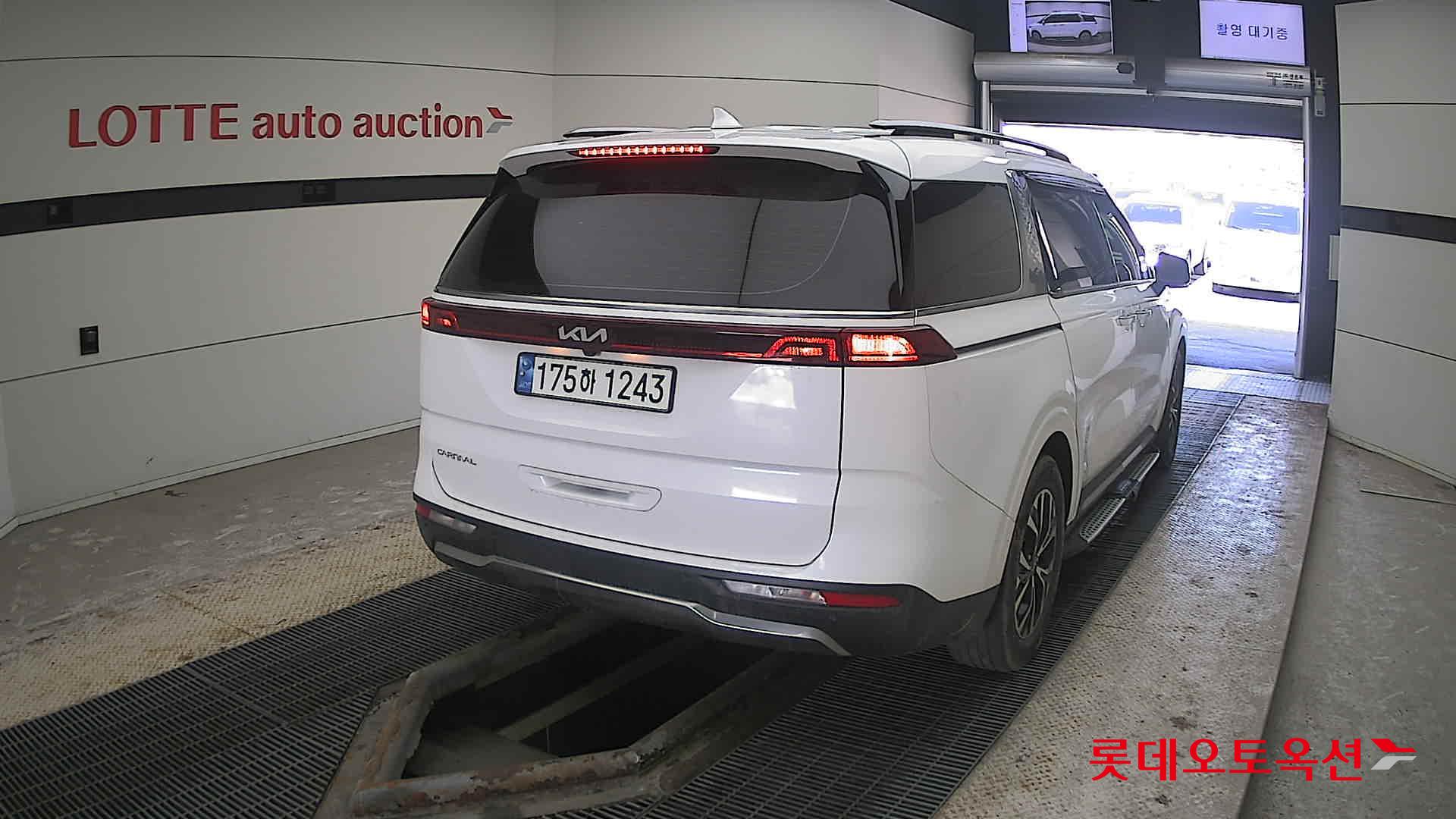 Kia Carnival id 3816394 из Кореи 20