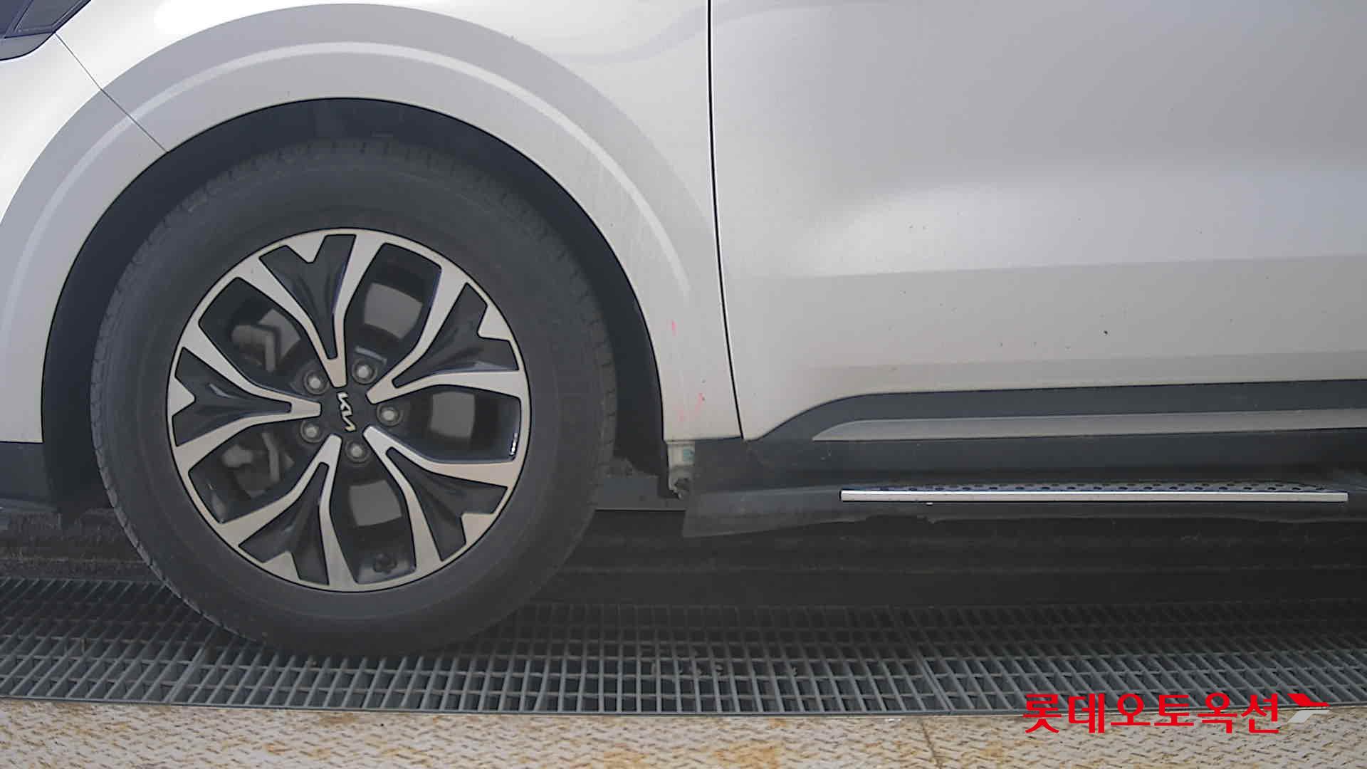 Kia Carnival id 3816394 из Кореи 21