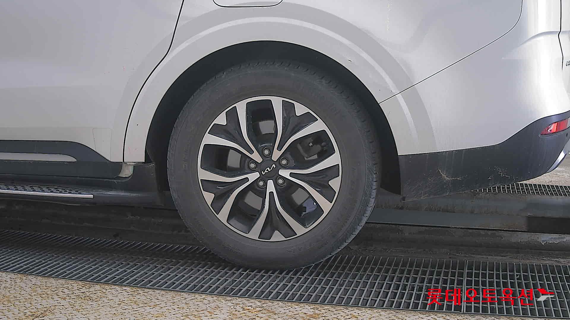 Kia Carnival id 3816394 из Кореи 22