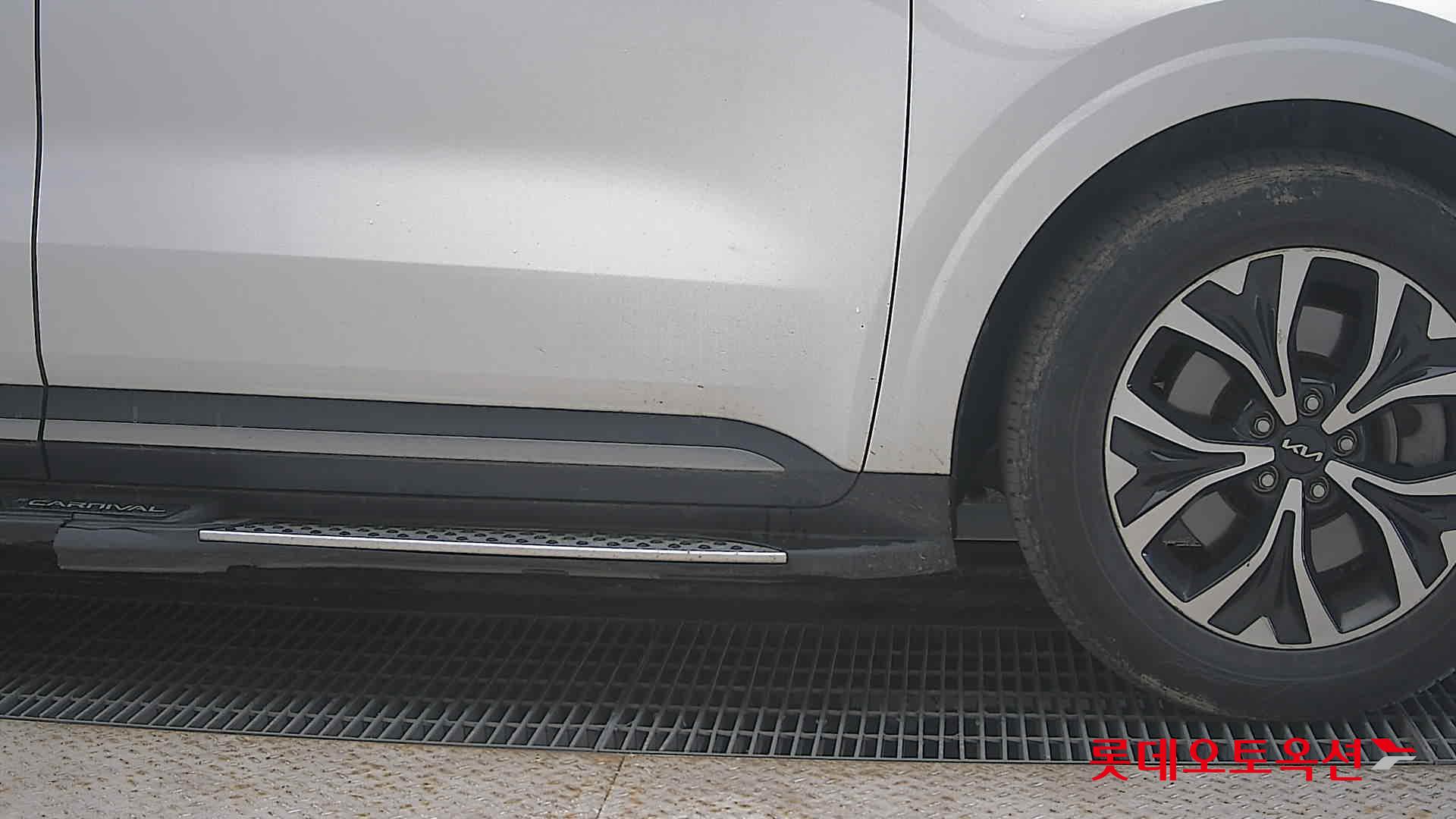 Kia Carnival id 3816394 из Кореи 23