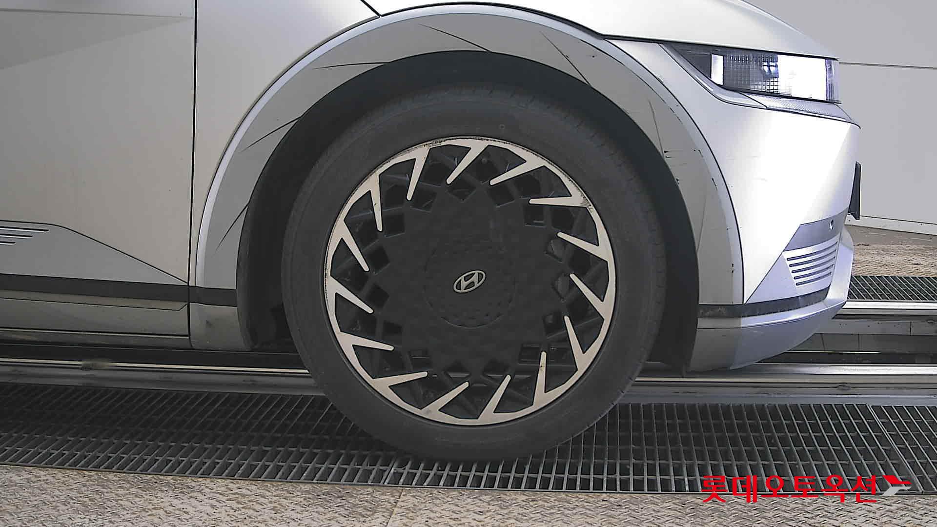 هيونداي أيونيك