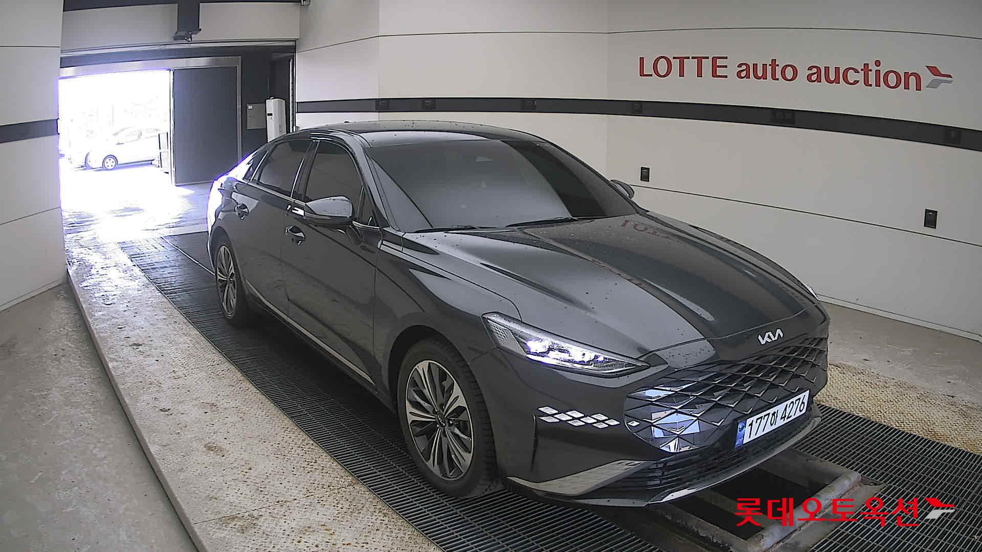 Kia K8 Hybrid 2024 Interstellagray из Кореи, фото 2