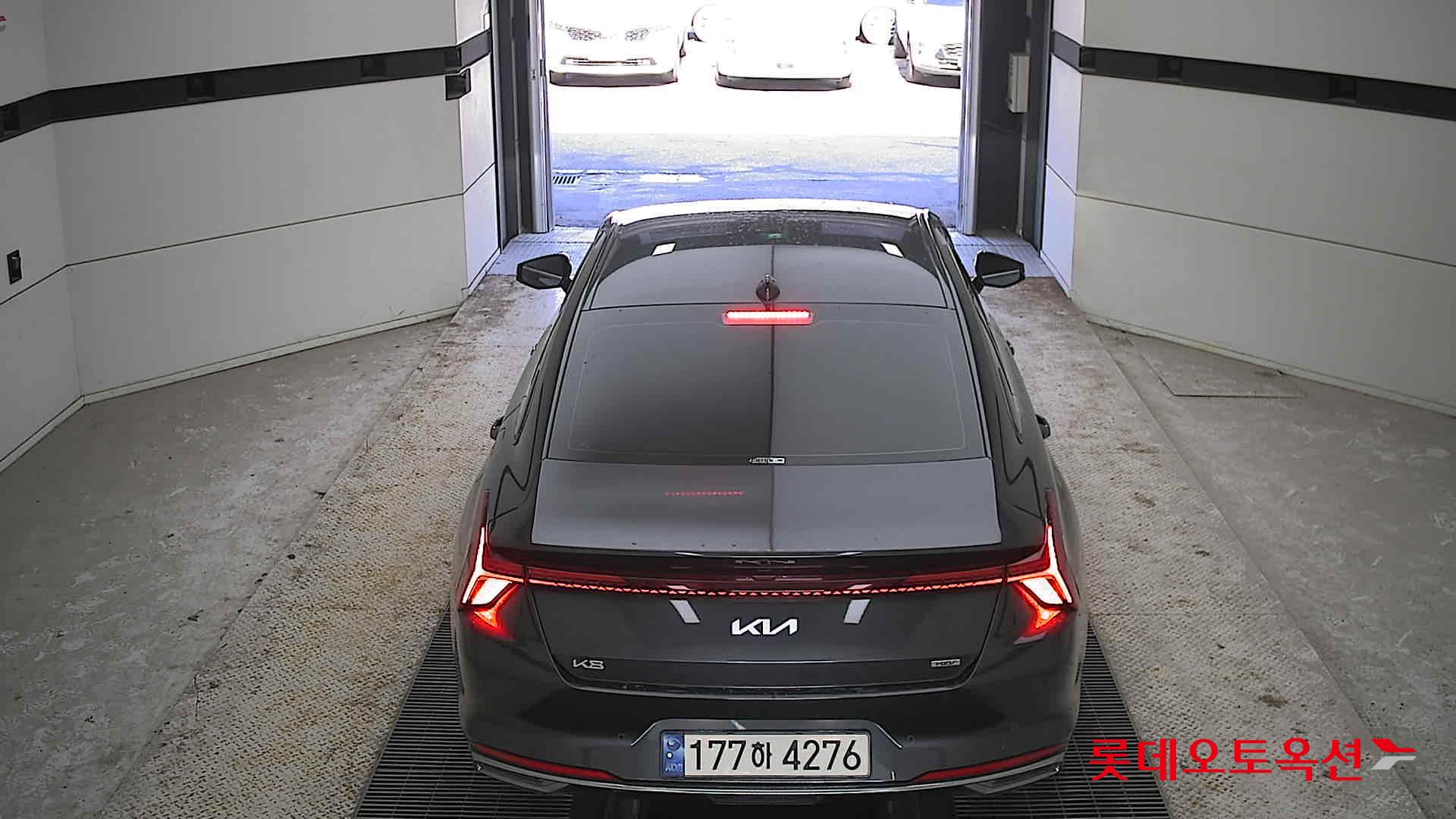 Kia K8 Hybrid 2024 Interstellagray из Кореи, фото 5