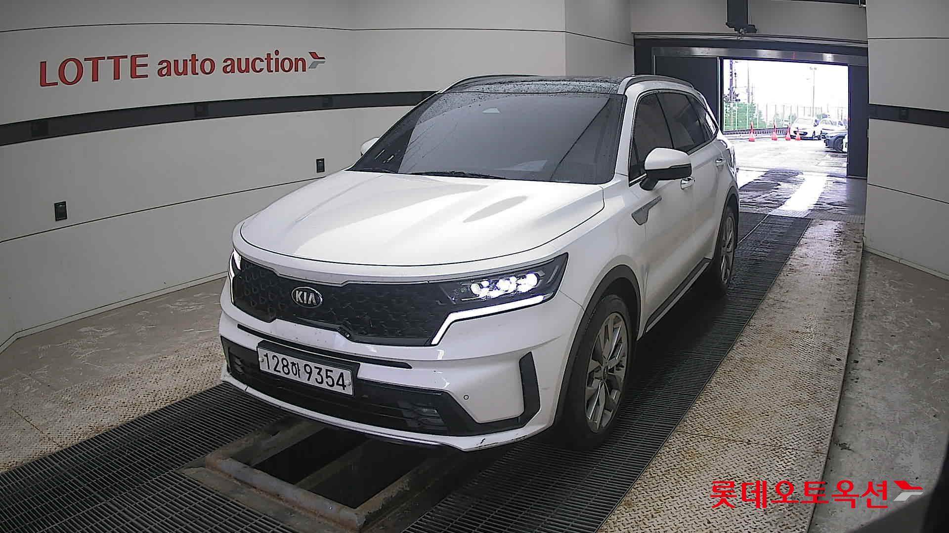 Kia Sorento 2021 Snow White Pearl (optional) из Кореи