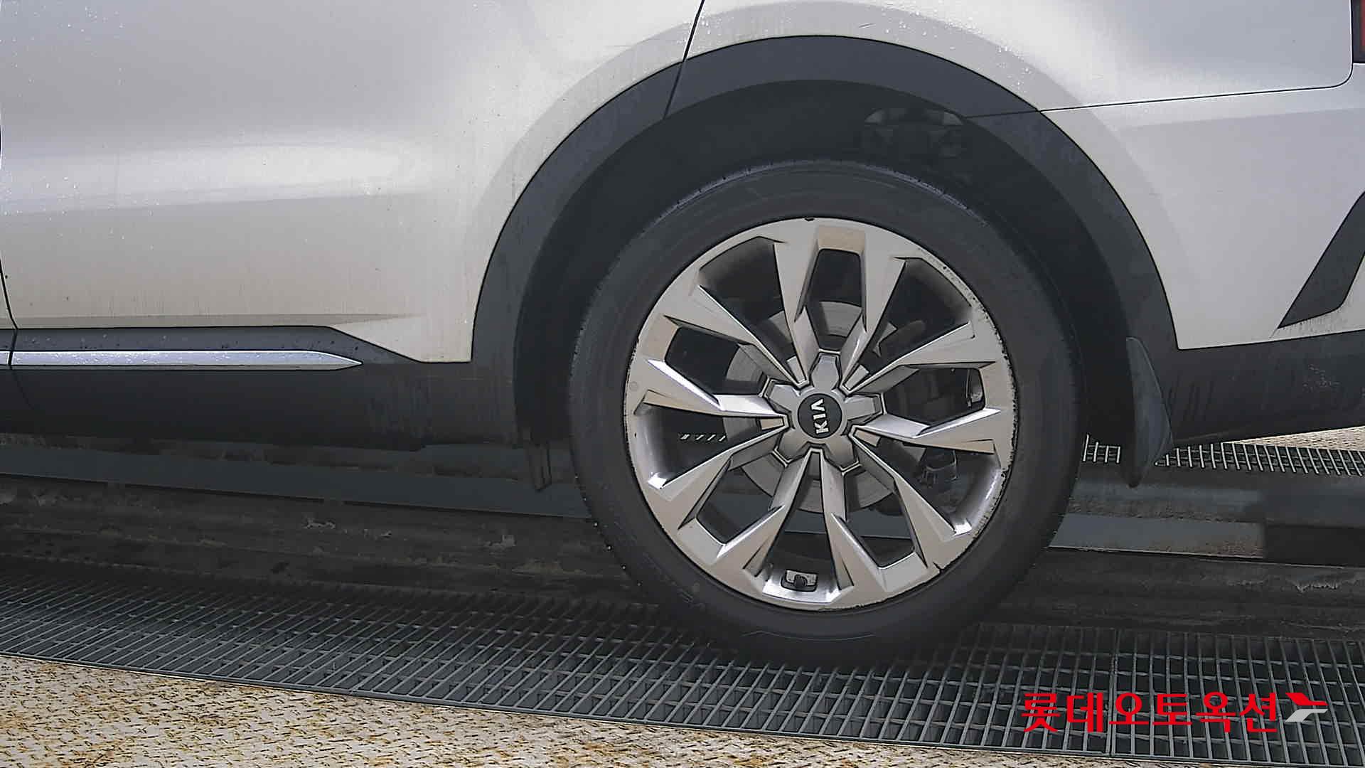 Kia Sorento id 3809963 из Кореи 22