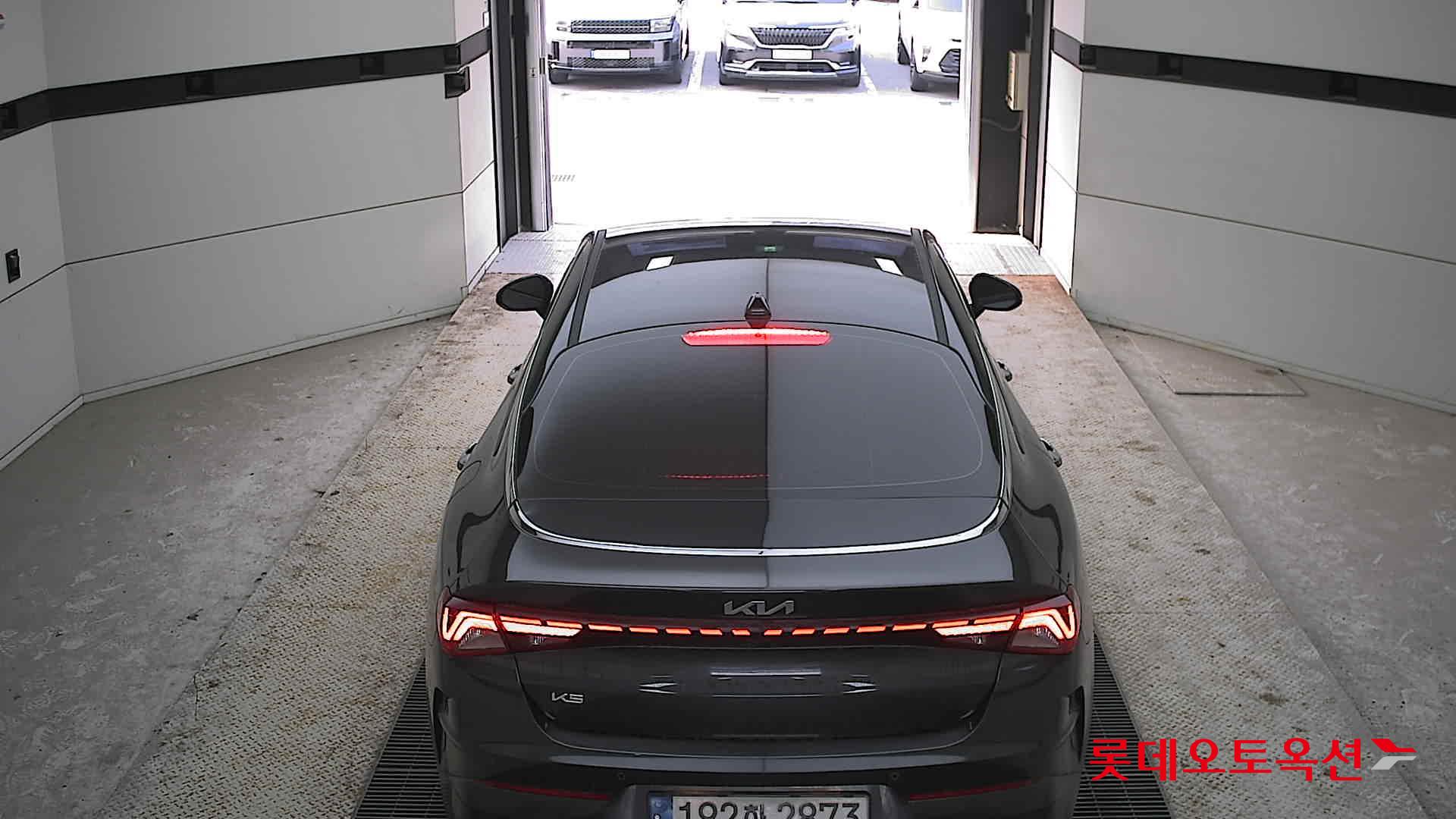 Kia K5 2023 Interstellagray из Кореи, фото 5